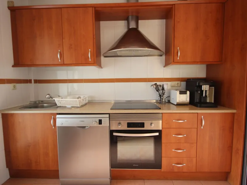 House - Townhouse в продаже в Marbella, Málaga. В доме 4 спален и 2 ванных комнат. Площадь дома 232 м²