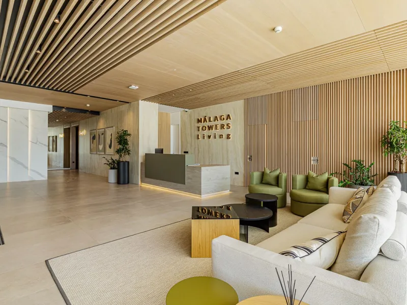 This brand new apartment is located on the 15th floor of the emblematic Málaga Towers, recently finished.