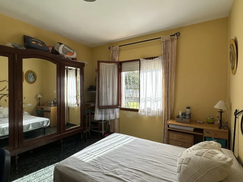House - Detached Villa в продаже в Rincón de la Victoria, Málaga. В доме 4 спален и 2 ванных комнат. Площадь дома 182 м². Площадь участка 750 м²