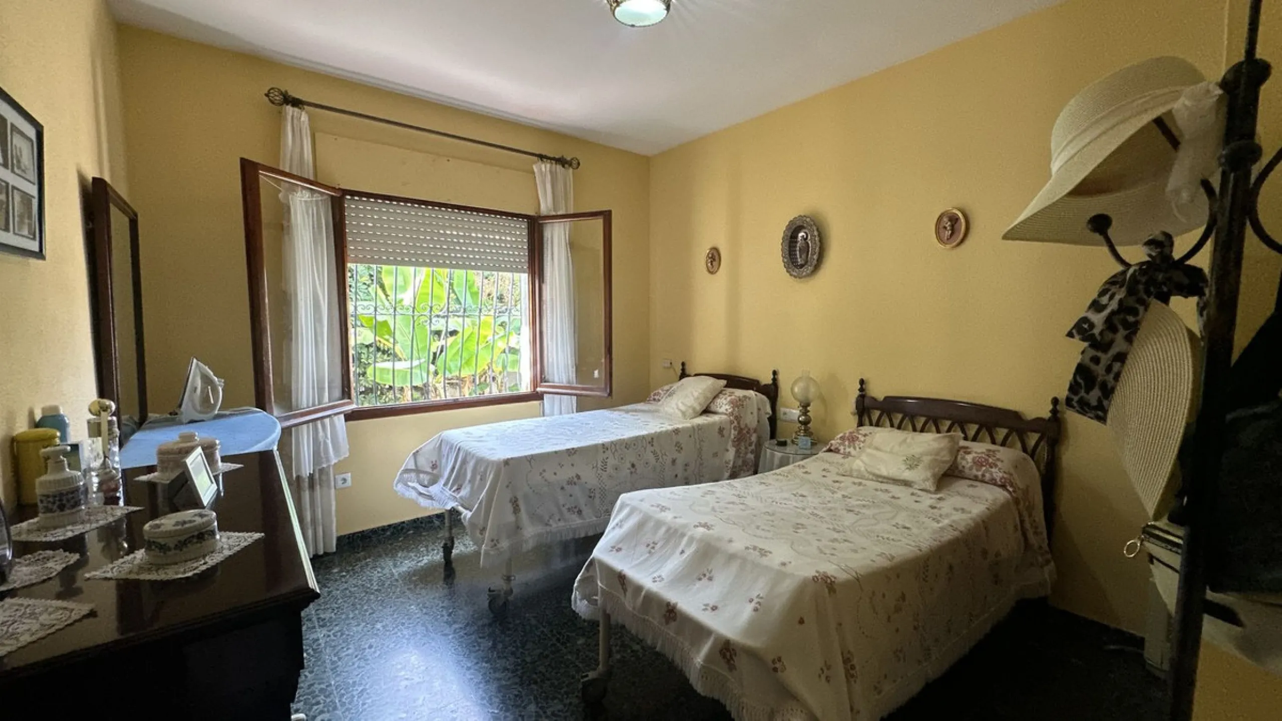 House - Detached Villa в продаже в Rincón de la Victoria, Málaga. В доме 4 спален и 2 ванных комнат. Площадь дома 182 м². Площадь участка 750 м²