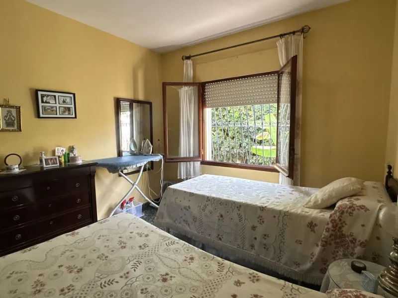 House - Detached Villa в продаже в Rincón de la Victoria, Málaga. В доме 4 спален и 2 ванных комнат. Площадь дома 182 м². Площадь участка 750 м²