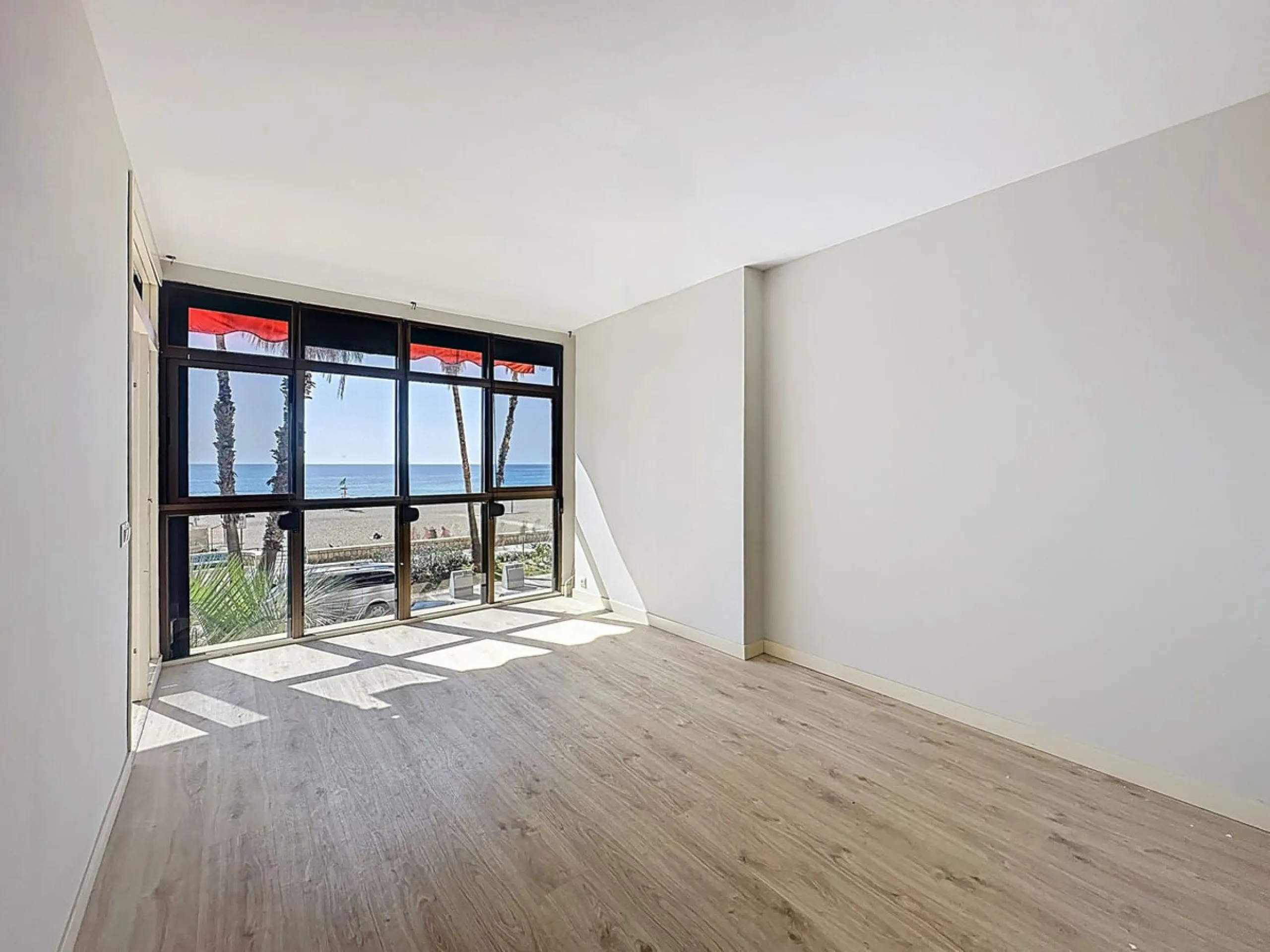 Apartment - Middle Floor Apartment в продаже в Málaga, Málaga. В доме 2 спален и 1 ванных комнат. Площадь дома 75 м²
