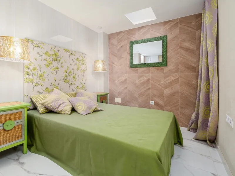 House - Townhouse в продаже в Málaga, Málaga. В доме 3 спален и 2 ванных комнат. Площадь дома 80 м²