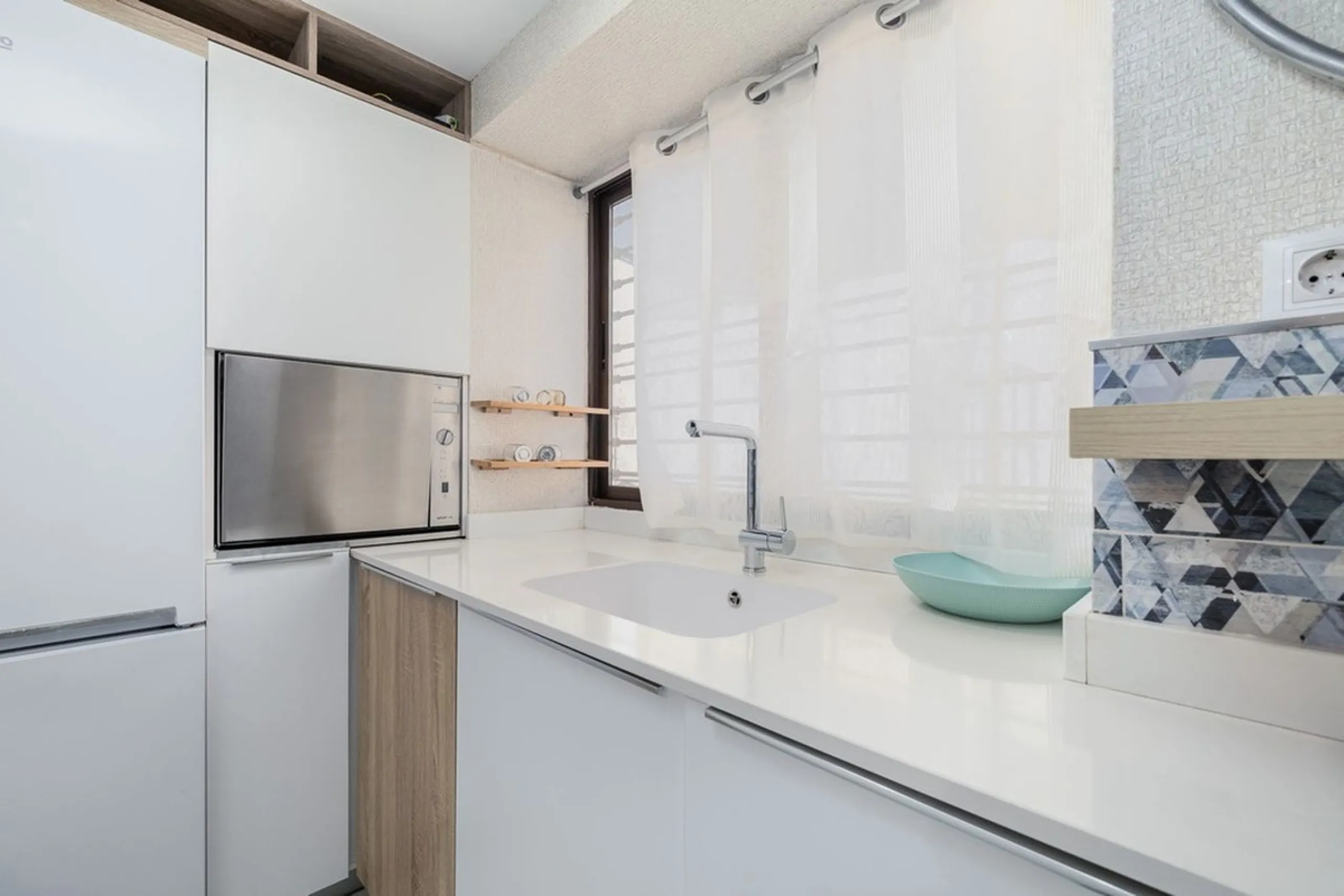 House - Townhouse в продаже в Málaga, Málaga. В доме 3 спален и 2 ванных комнат. Площадь дома 80 м²