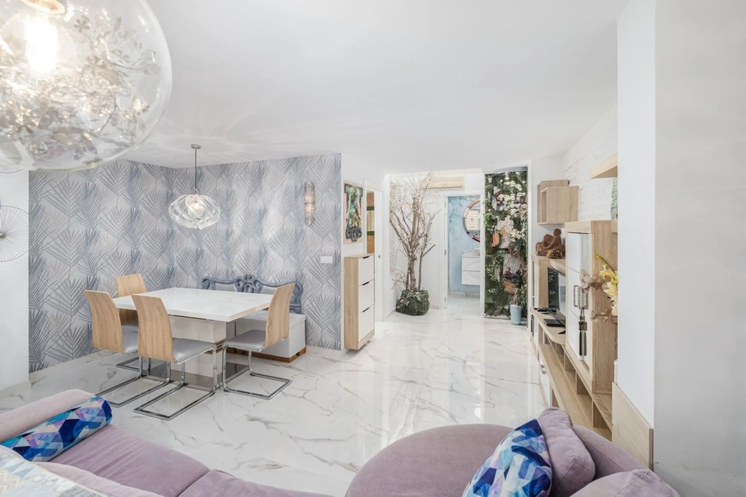 House - Townhouse в продаже в Málaga, Málaga. В доме 3 спален и 2 ванных комнат. Площадь дома 80 м²