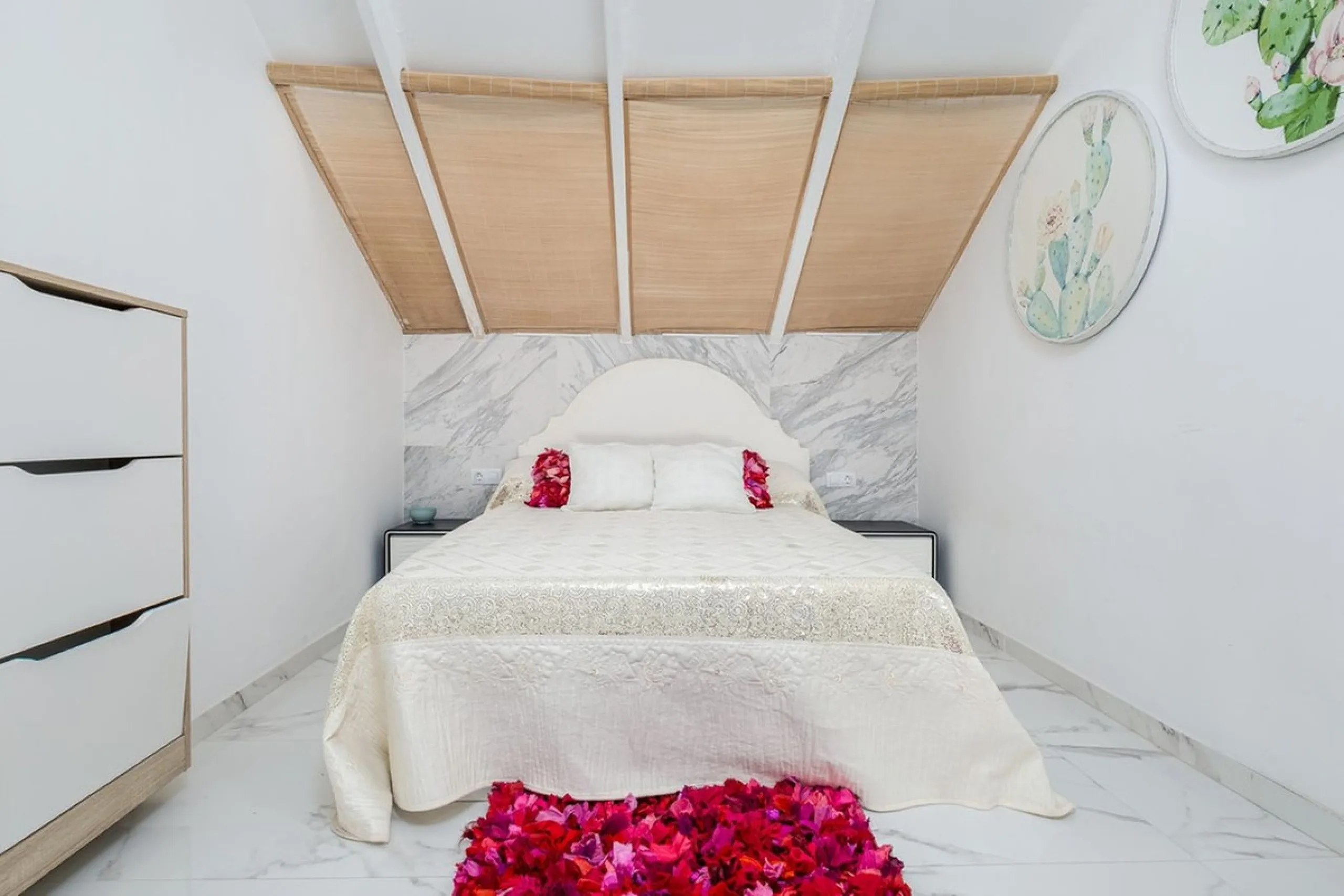 House - Townhouse в продаже в Málaga, Málaga. В доме 3 спален и 2 ванных комнат. Площадь дома 80 м²
