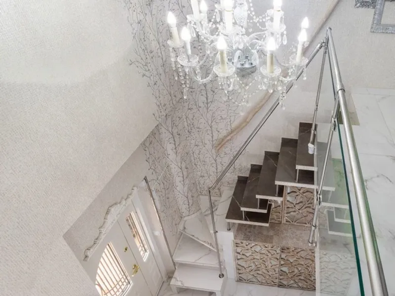 House - Townhouse в продаже в Málaga, Málaga. В доме 3 спален и 2 ванных комнат. Площадь дома 80 м²