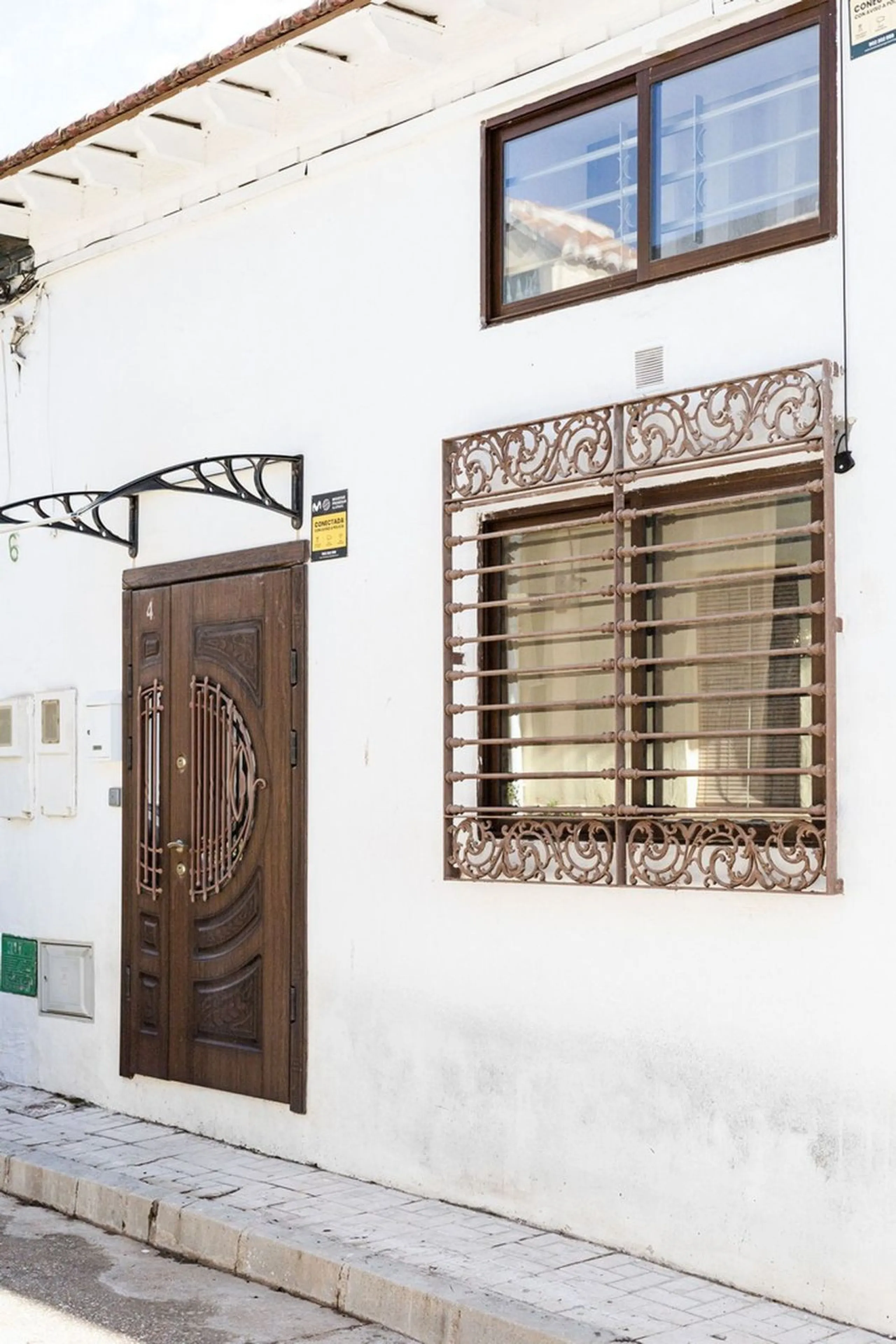 House - Townhouse в продаже в Málaga, Málaga. В доме 3 спален и 2 ванных комнат. Площадь дома 80 м²