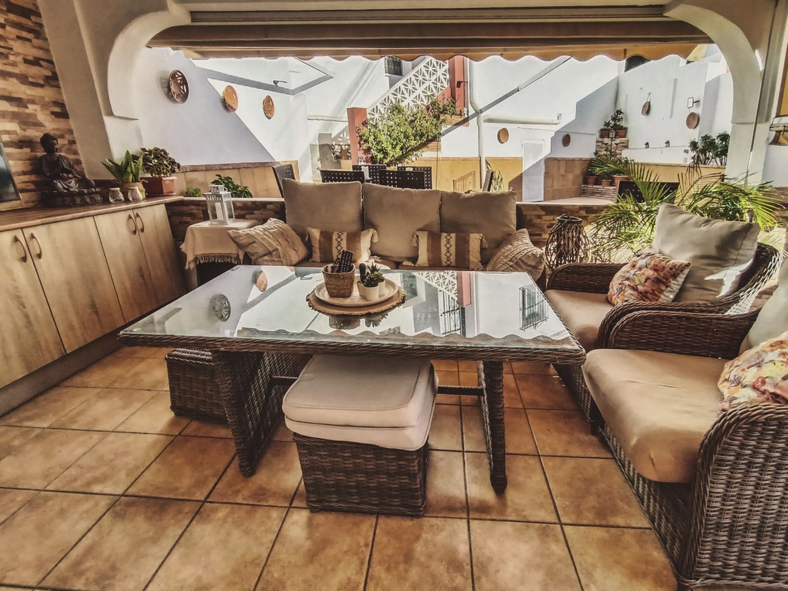 House - Semi-Detached House в продаже в Marbella, Málaga. В доме 3 спален и 1 ванных комнат. Площадь дома 168 м²
