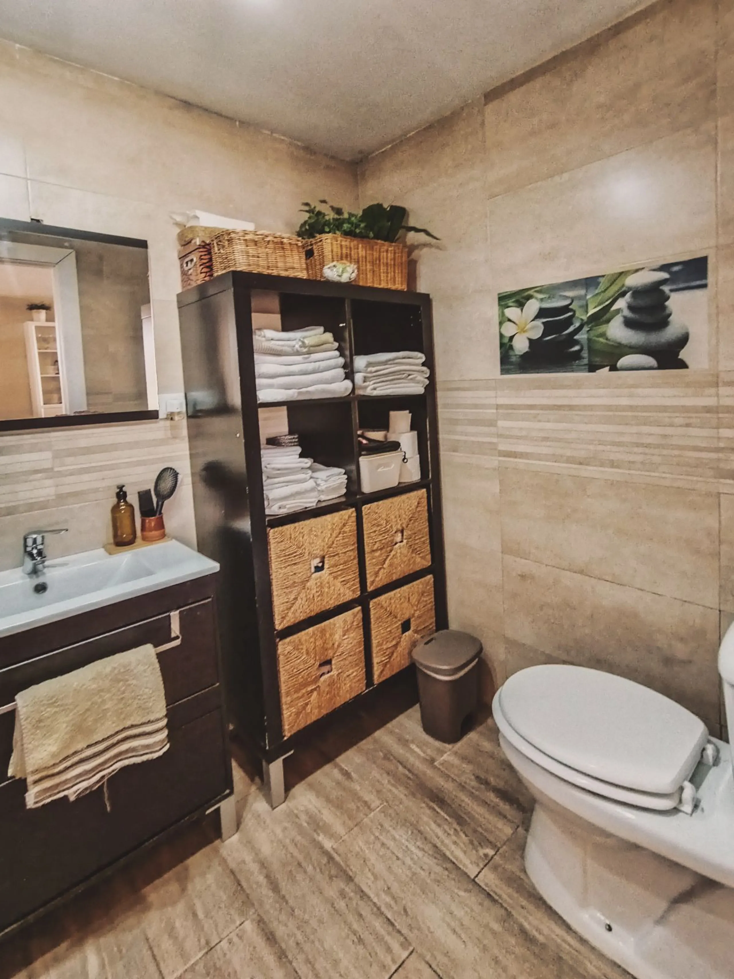 House - Semi-Detached House в продаже в Marbella, Málaga. В доме 3 спален и 1 ванных комнат. Площадь дома 168 м²