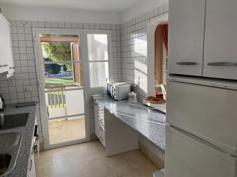 A WONDERFUL 3 BEDROOM APARTMENT OVERLOOKING THE FAIRWAYS OF LOS LARGOS GOLF COURSE IN THIS HIGHLY SOUGHT AFTER GATED URBANIZATION. A VERY RARE FIND.  OPEN TO AN OFFER