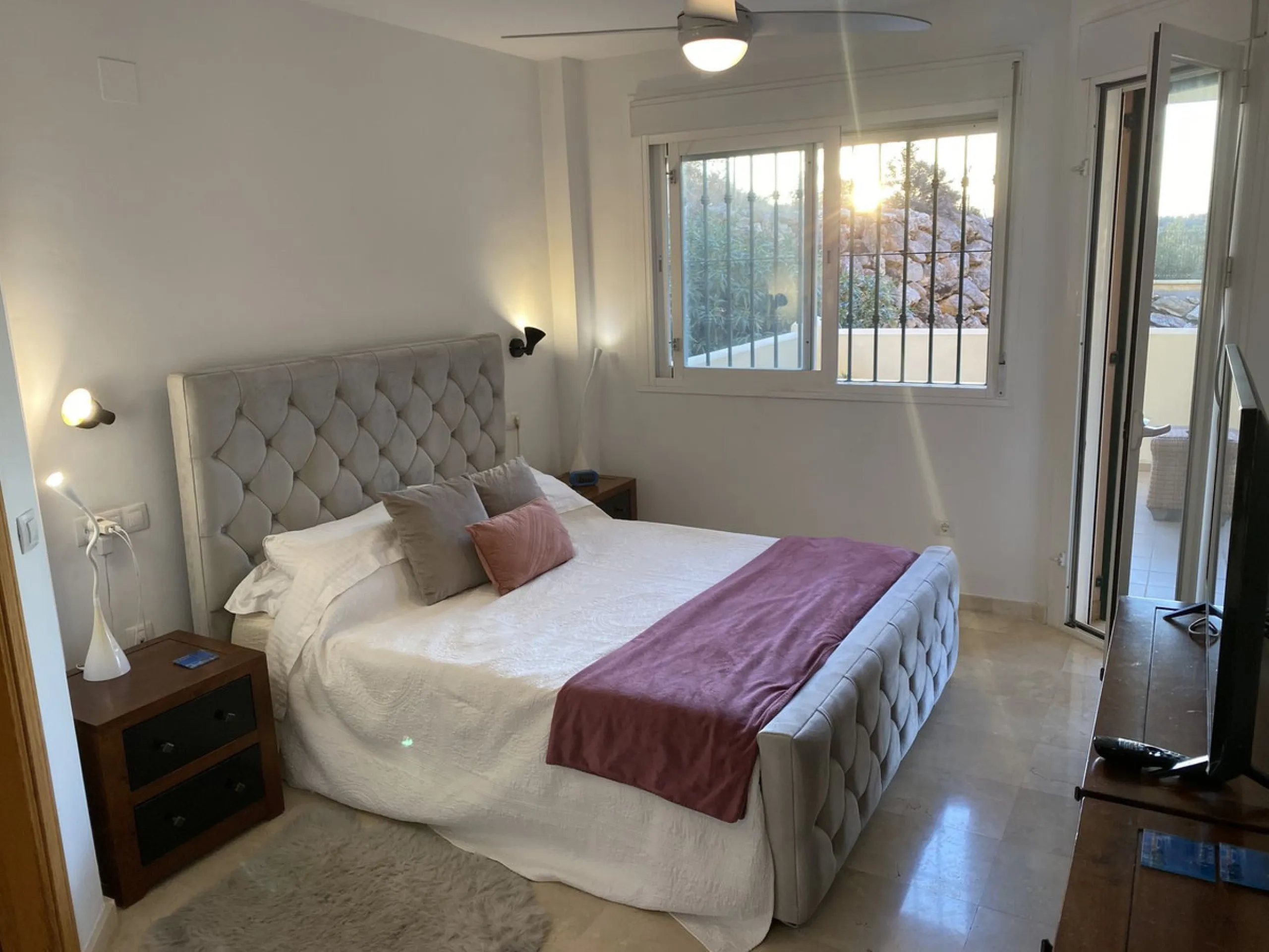 FIRST TIME ON THE MARKET FOR MANY YEARS. A FABULOUS OPPORTUNITY TO ACQUIRE A SPACIOUS, VERY WELL PRESENTED, GROUND FLOOR APARTMENT IN WHAT IS WIDELY CONSIDERED TO BE ONE OF THE BEST URBANIZATIONS IN MIJAS