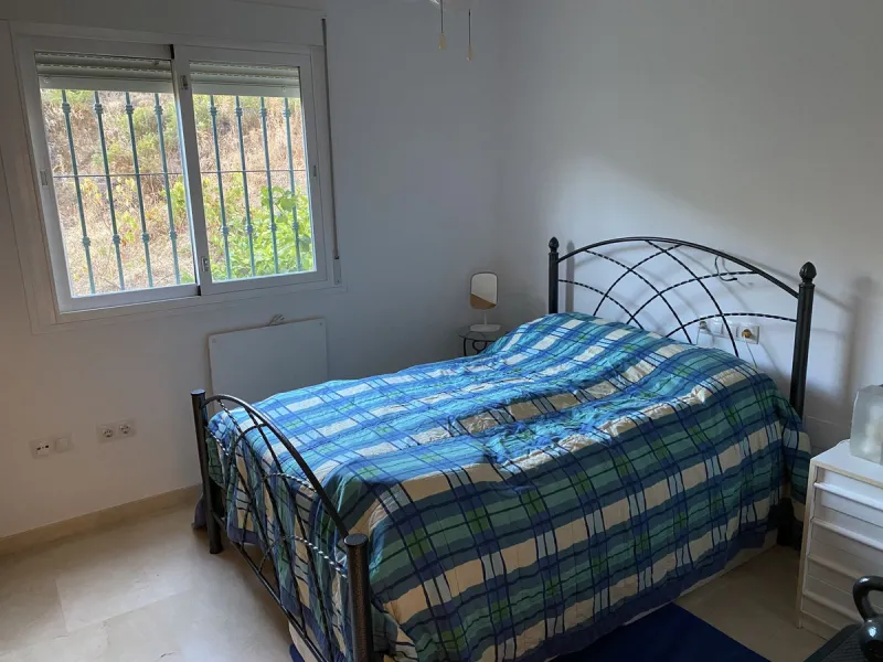 FIRST TIME ON THE MARKET FOR MANY YEARS. A FABULOUS OPPORTUNITY TO ACQUIRE A SPACIOUS, VERY WELL PRESENTED, GROUND FLOOR APARTMENT IN WHAT IS WIDELY CONSIDERED TO BE ONE OF THE BEST URBANIZATIONS IN MIJAS