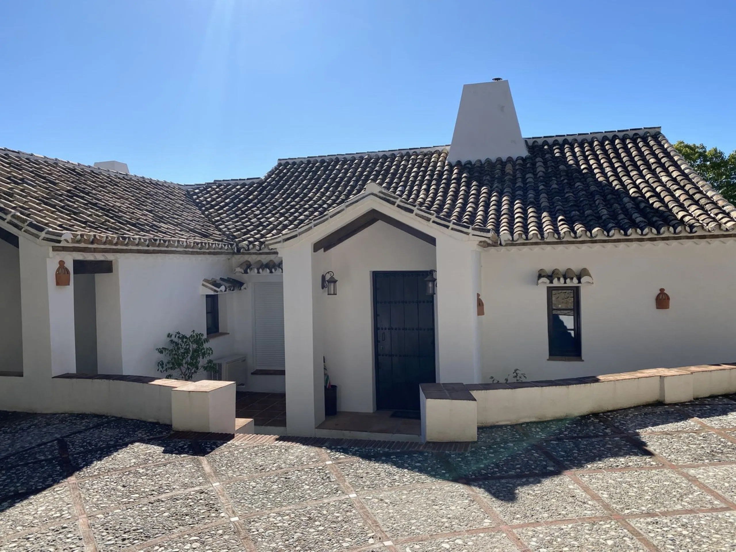 A STUNNING VILLA, IN ONE OF THE MOST COVERTED LOCATIONS IN MIJAS. ONE OF THE FINEST RESIDENCIES TO COME TO MARKET IN RECENT TIMES.