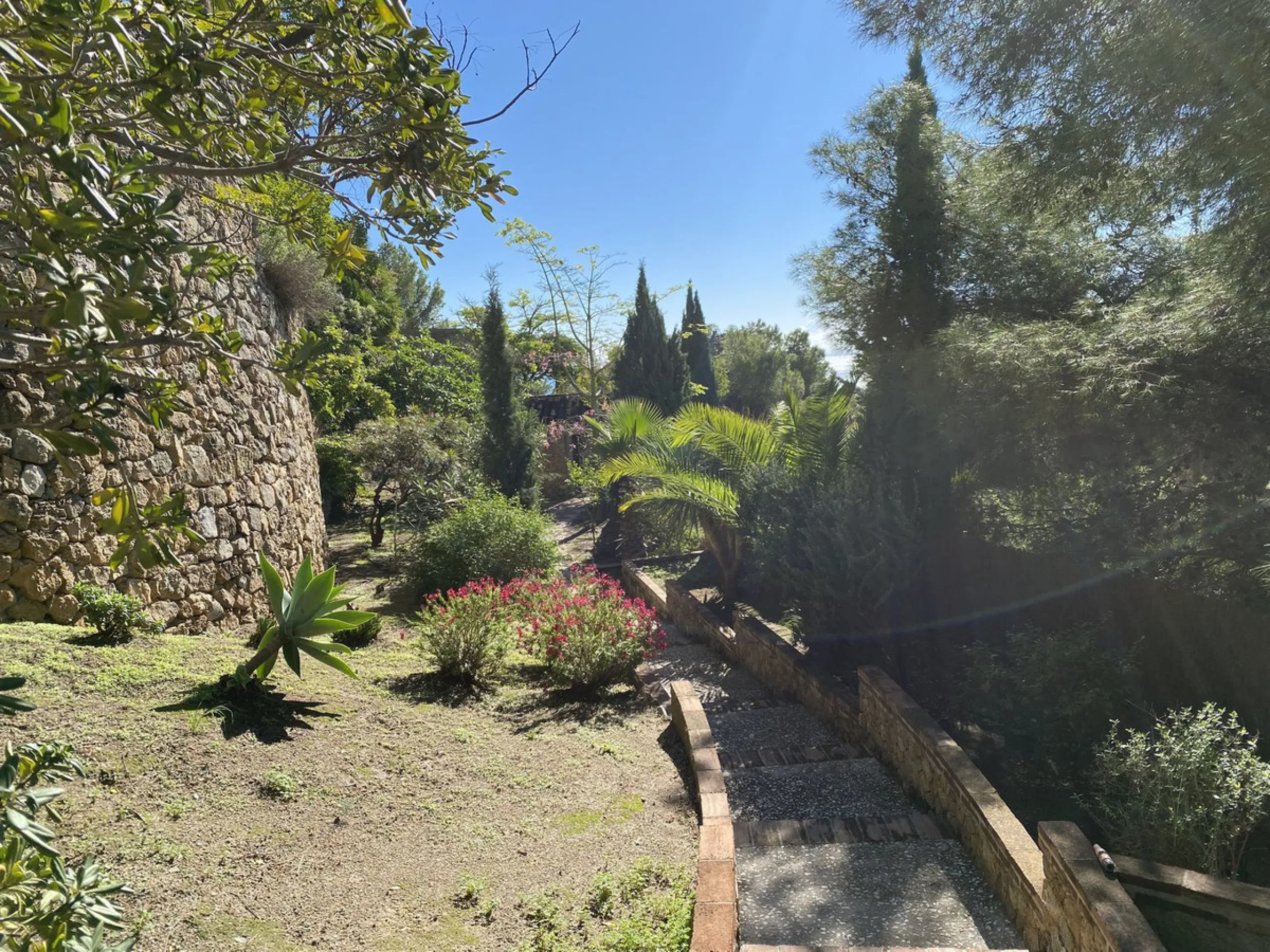 A STUNNING VILLA, IN ONE OF THE MOST COVERTED LOCATIONS IN MIJAS. ONE OF THE FINEST RESIDENCIES TO COME TO MARKET IN RECENT TIMES.