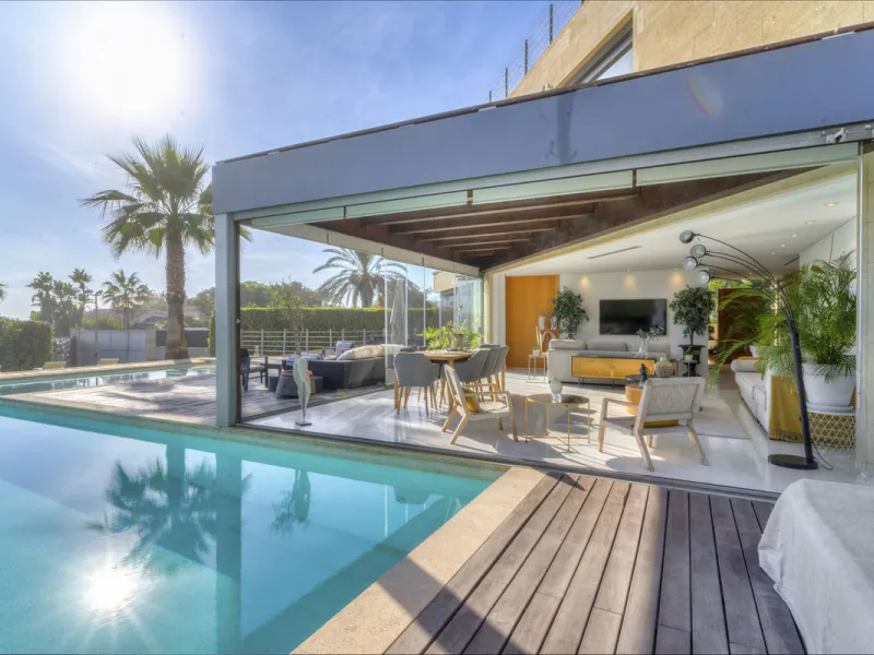 In one of the most sought-after locations along Marbella's coastline, this spectacular contemporary villa rises literally on the sand, offering a truly unique and unrivalled beachfront living experience.