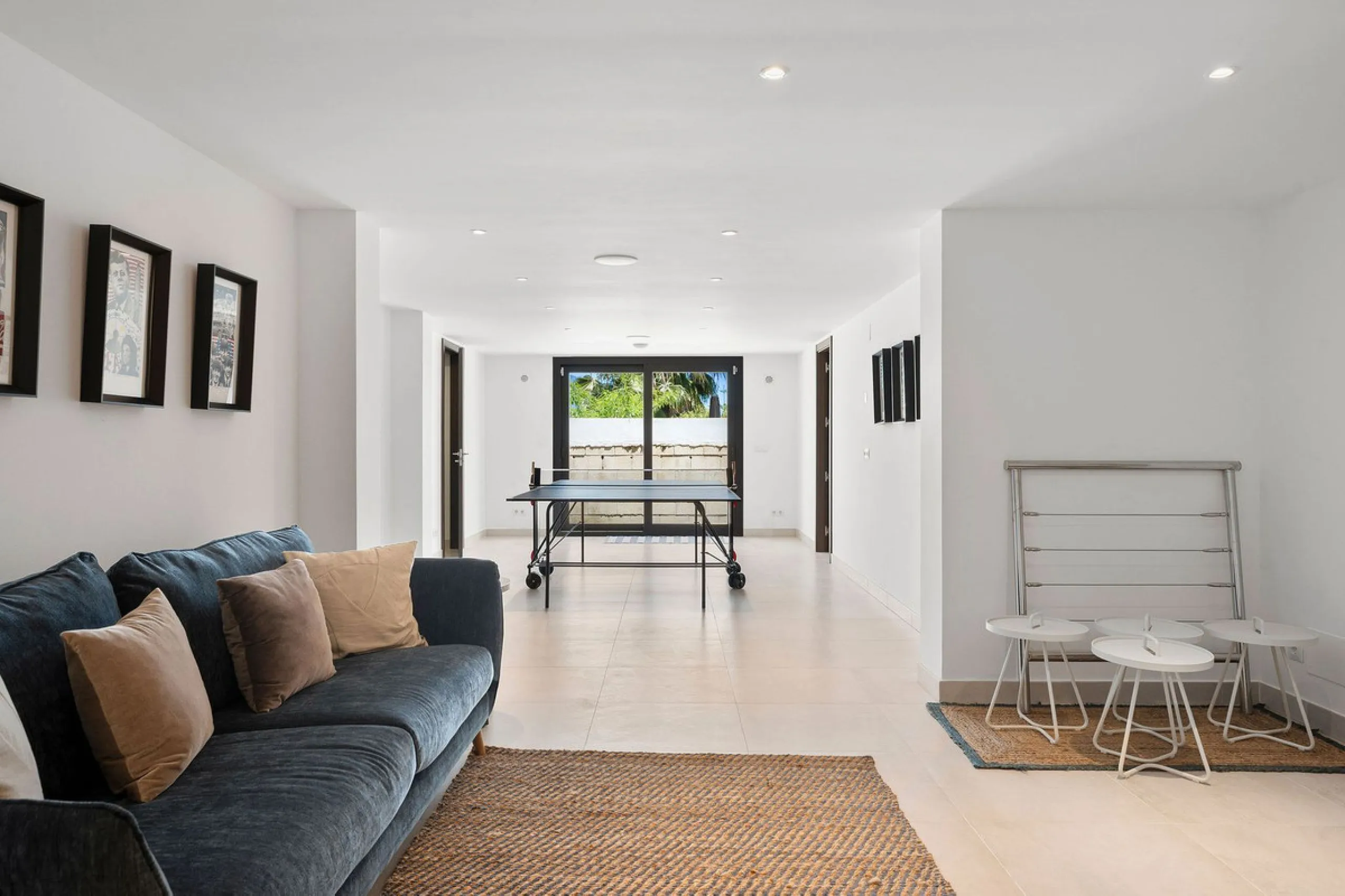 House - Detached Villa в продаже в Marbella, Málaga. В доме 4 спален и 4 ванных комнат. Площадь дома 351 м². Площадь участка 1278 м²