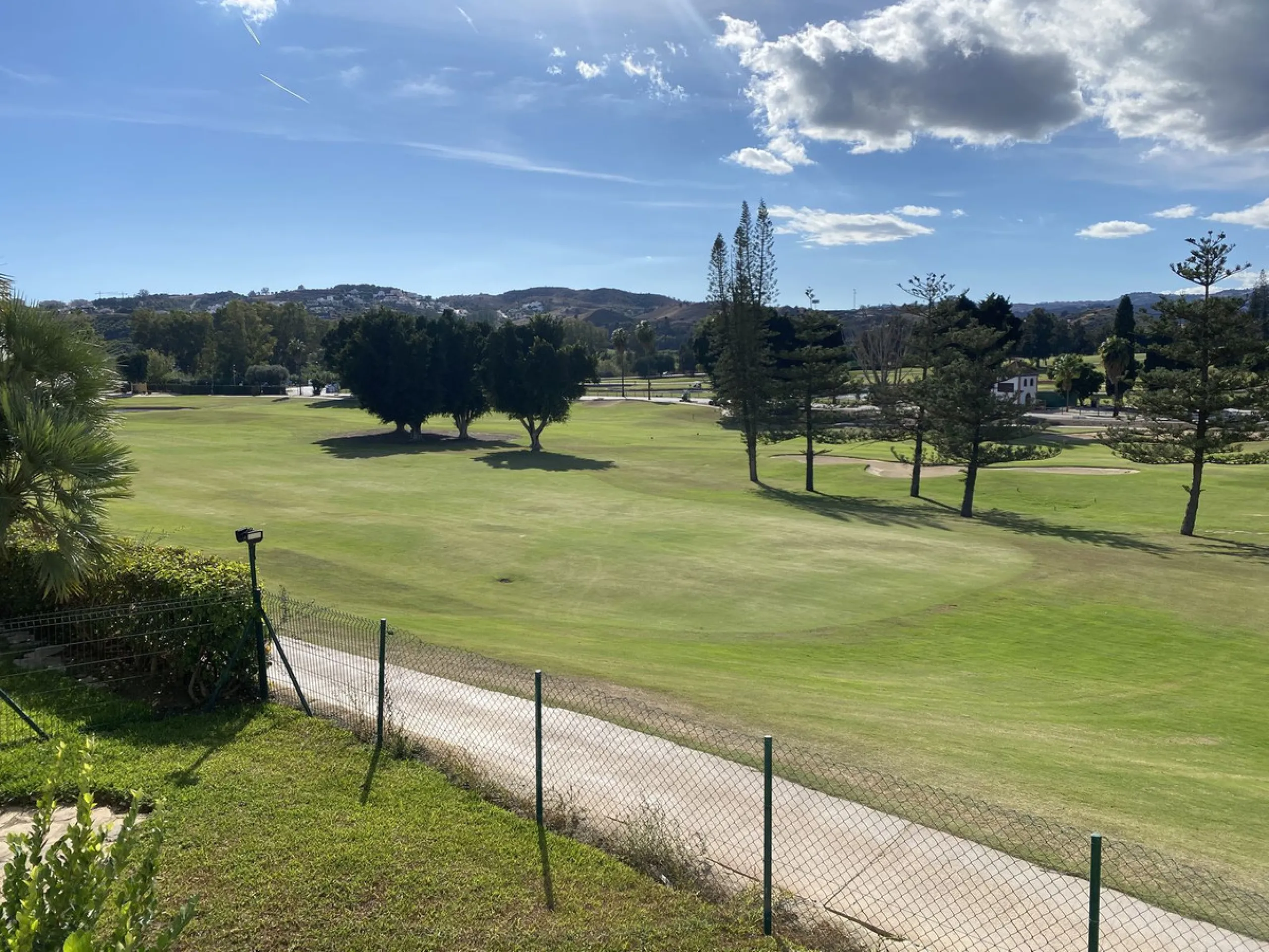 FRONTLINE GOLF (OPEN TO AN OFFER)