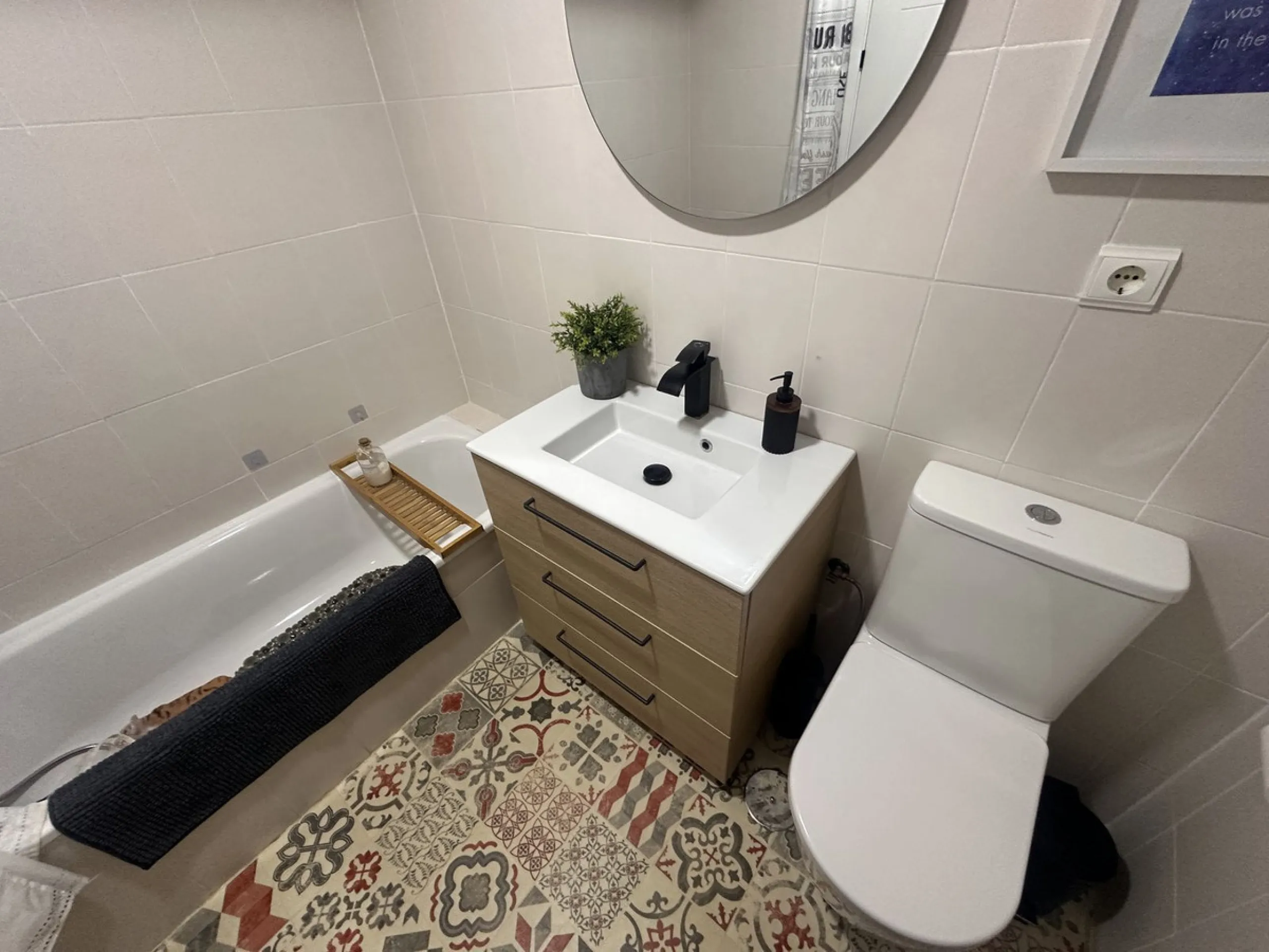 Immaculate 3-Bedroom Apartment in Prime Location – Alhaurín de la Torre