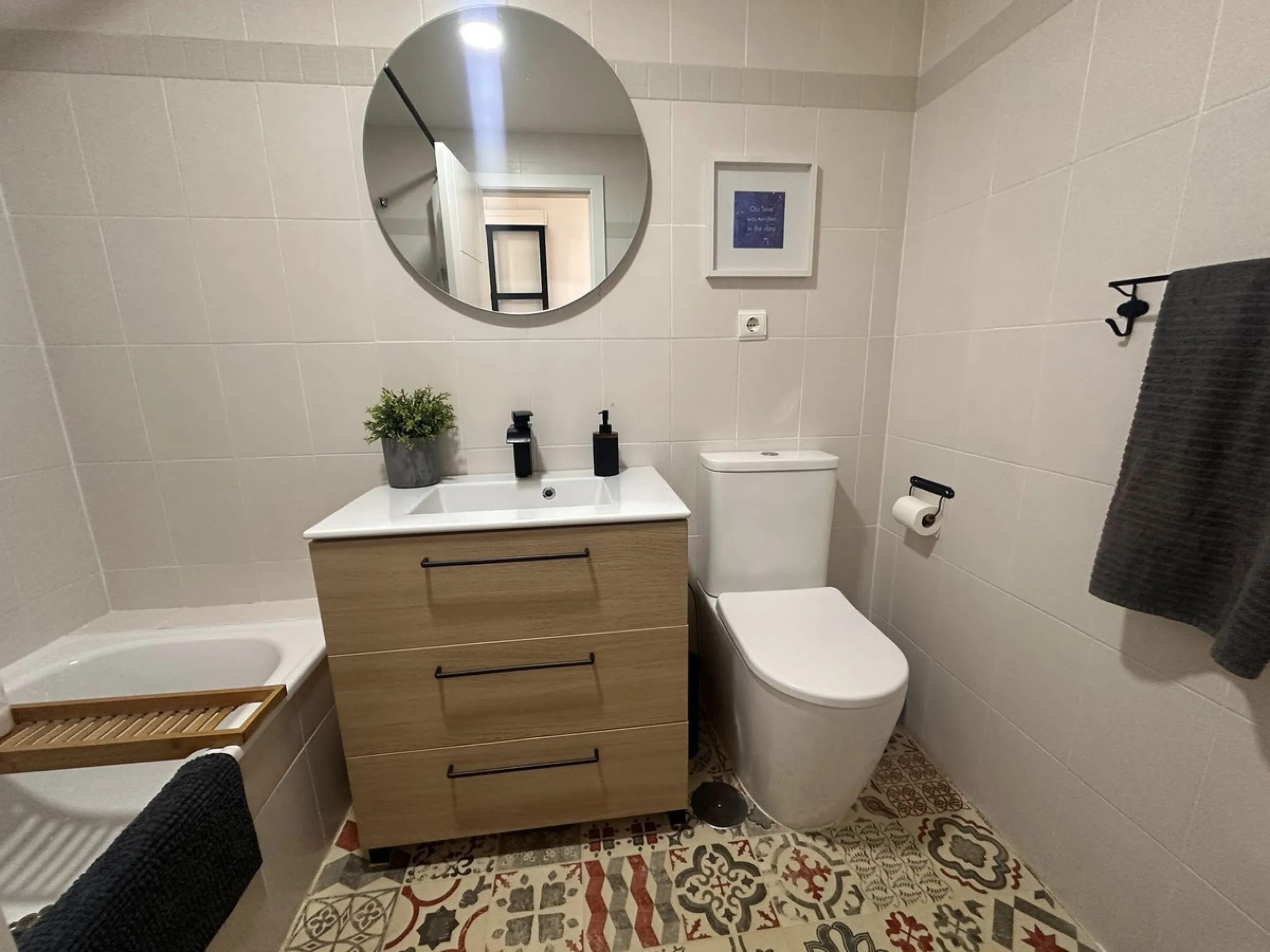 Immaculate 3-Bedroom Apartment in Prime Location – Alhaurín de la Torre