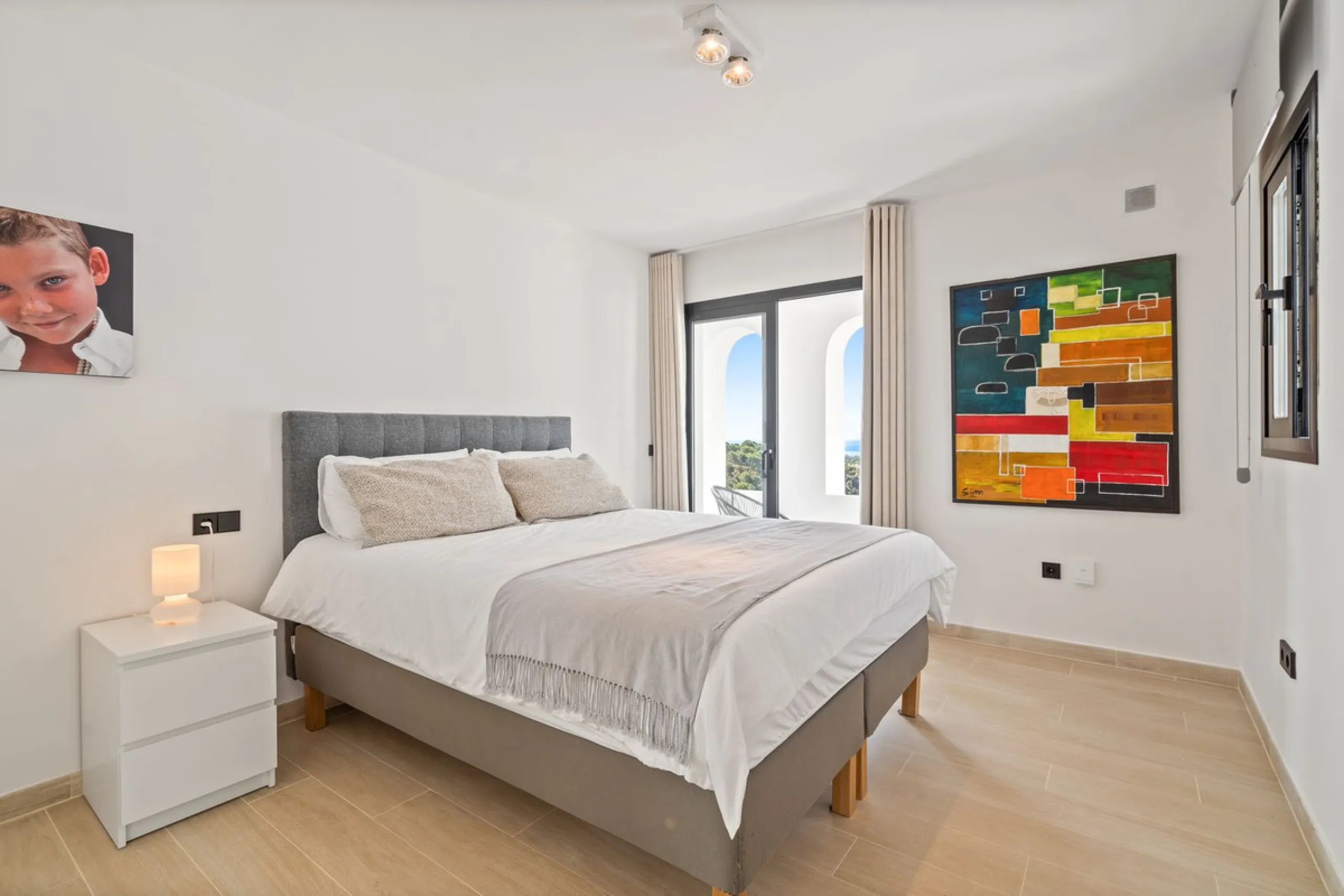 Exclusive Villa with Panoramic Views in the Heart of Nueva Andalucía