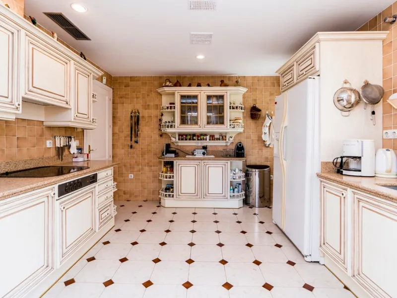 This remarkable beachfront villa, located adjacent to the renowned Nikki Beach in Elviria, East Marbella, offers an unparalleled living experience. Spread across two levels, the villa features four spacious bedrooms, each with its own en-suite bathroom, a