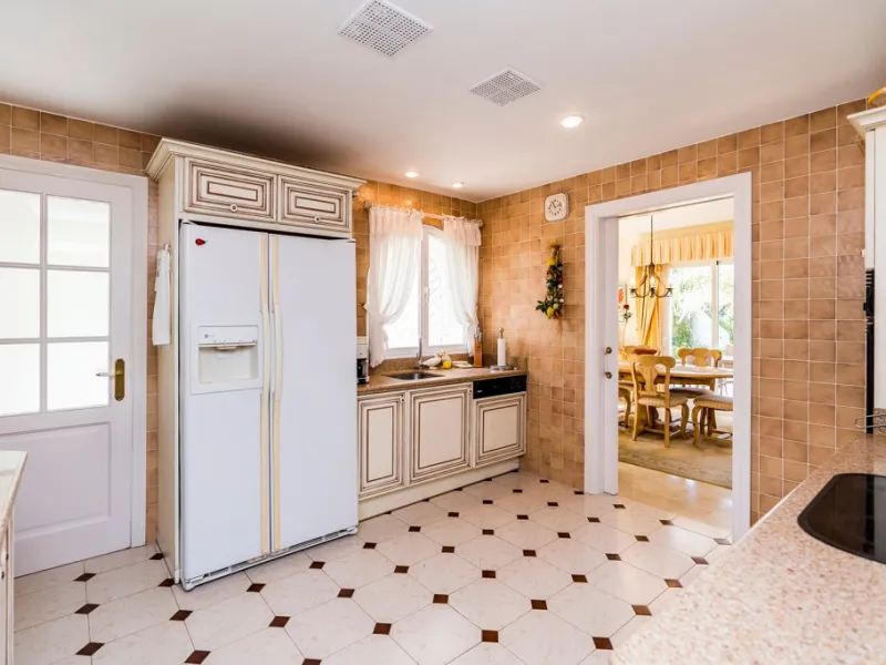 This remarkable beachfront villa, located adjacent to the renowned Nikki Beach in Elviria, East Marbella, offers an unparalleled living experience. Spread across two levels, the villa features four spacious bedrooms, each with its own en-suite bathroom, a