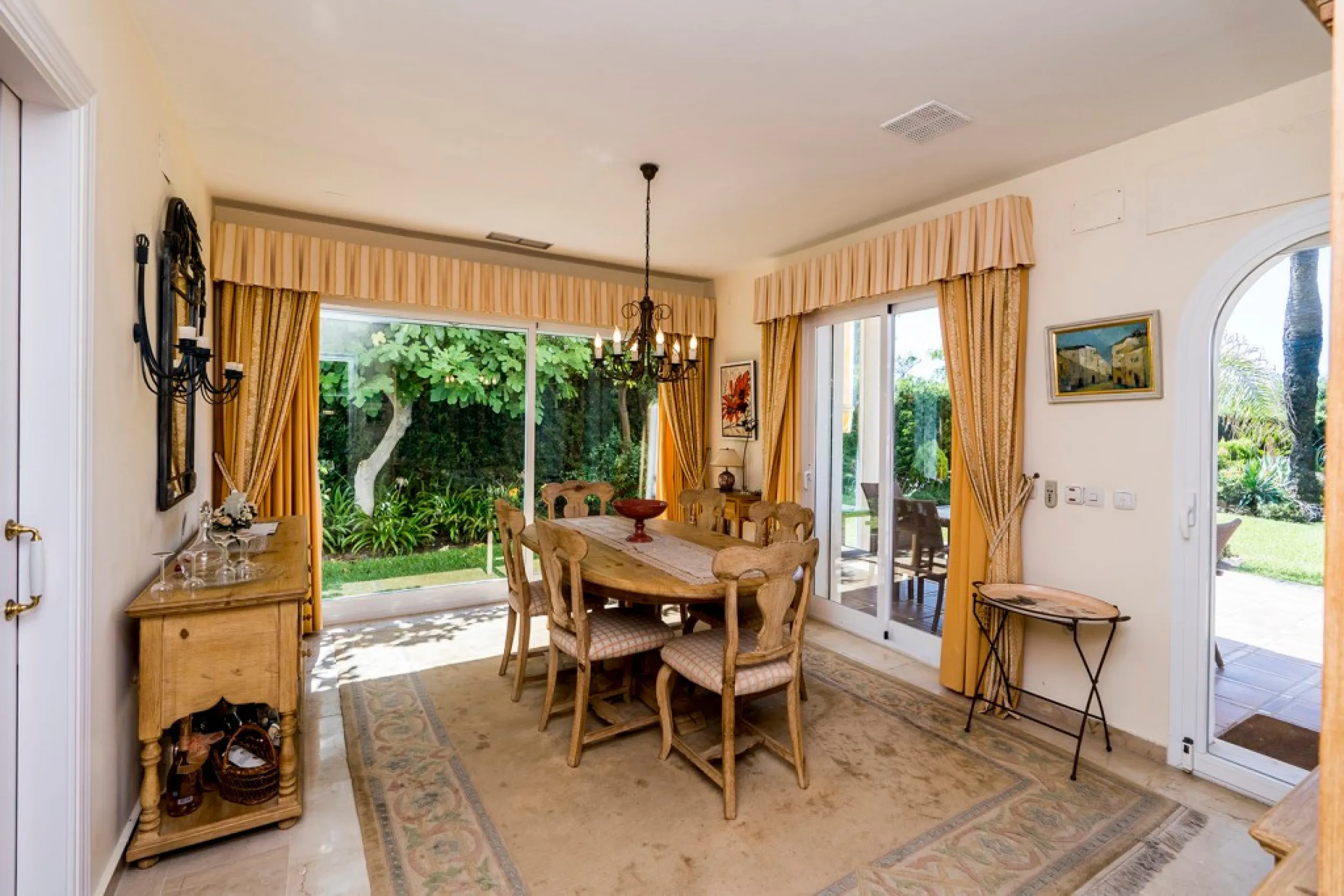 This remarkable beachfront villa, located adjacent to the renowned Nikki Beach in Elviria, East Marbella, offers an unparalleled living experience. Spread across two levels, the villa features four spacious bedrooms, each with its own en-suite bathroom, a