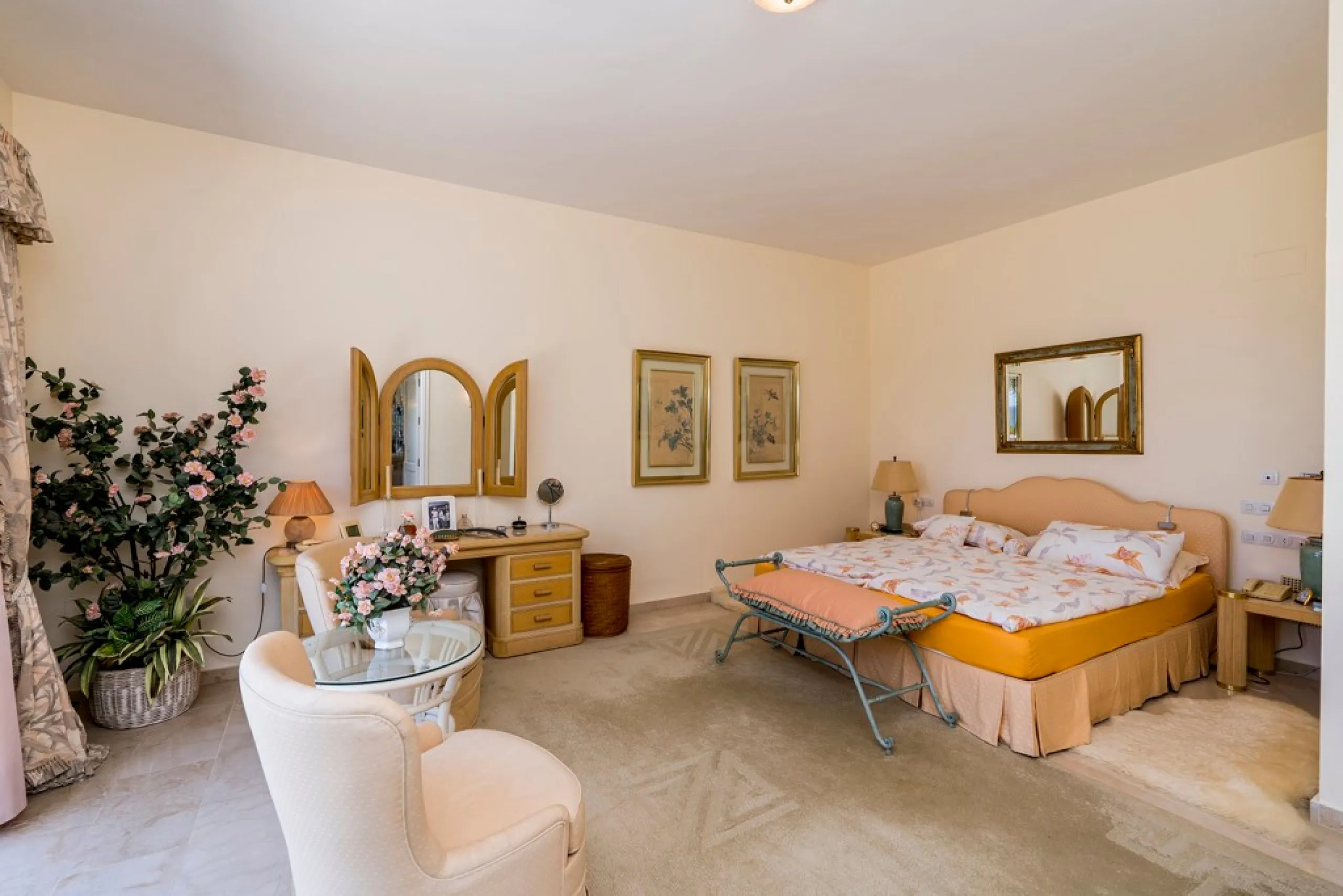 This remarkable beachfront villa, located adjacent to the renowned Nikki Beach in Elviria, East Marbella, offers an unparalleled living experience. Spread across two levels, the villa features four spacious bedrooms, each with its own en-suite bathroom, a