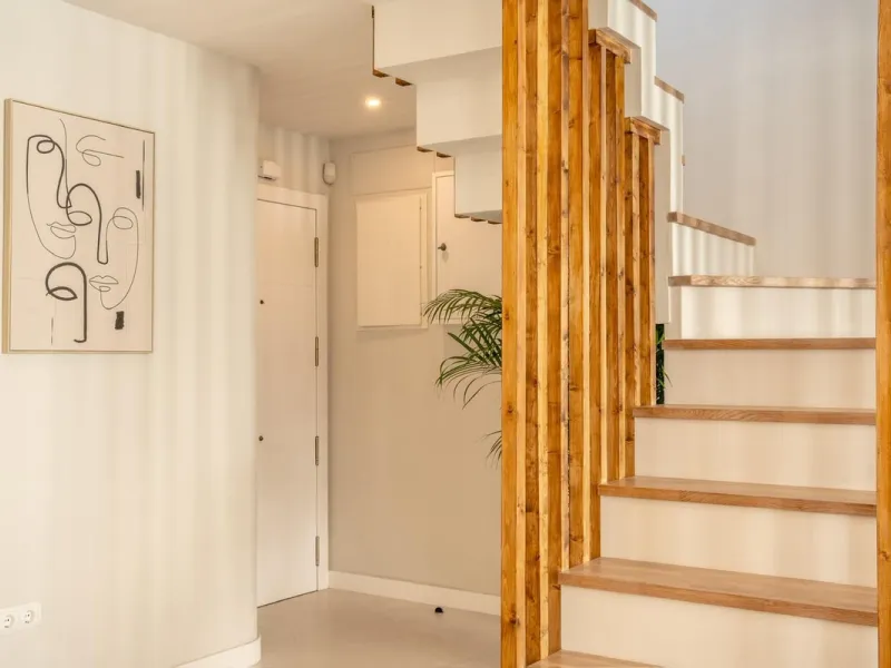 Experience luxurious living in this stunning newly refurbished penthouse, located in the prime area of Marbella Nueva Andalucía, just a short walk to Puerto Banús. This sleek and modern property features four spacious bedrooms, each with its own en-suite 