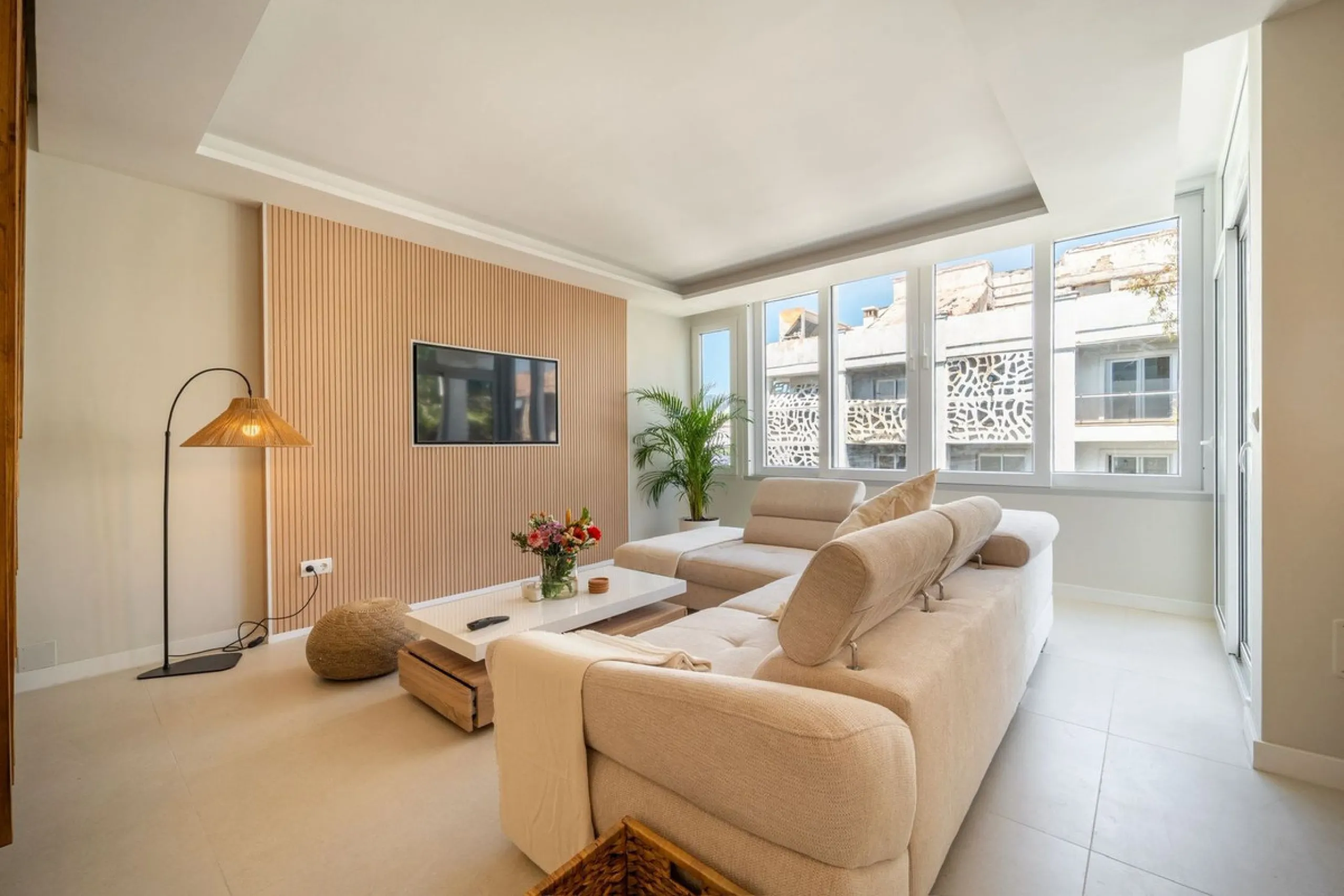 Experience luxurious living in this stunning newly refurbished penthouse, located in the prime area of Marbella Nueva Andalucía, just a short walk to Puerto Banús. This sleek and modern property features four spacious bedrooms, each with its own en-suite 