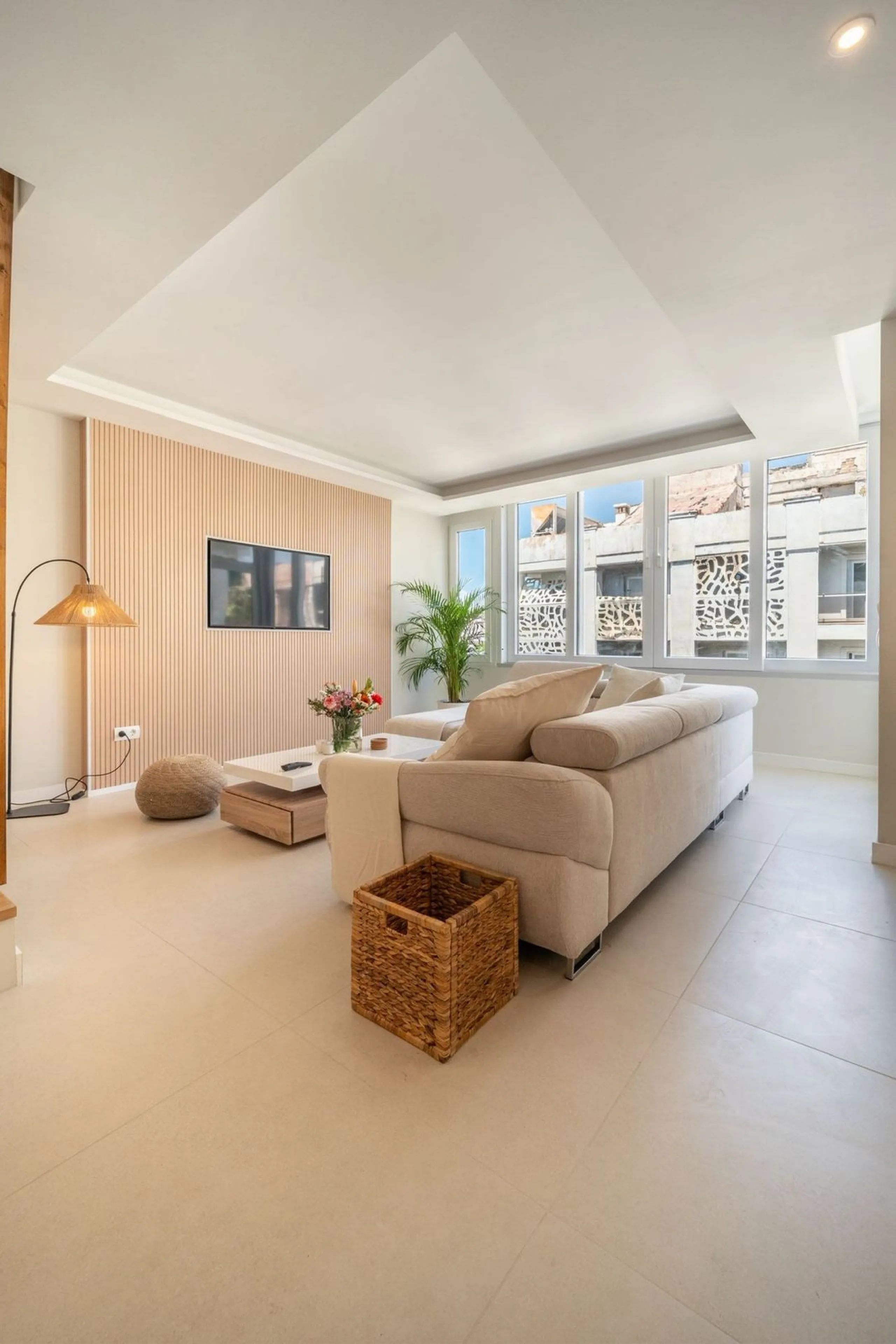 Experience luxurious living in this stunning newly refurbished penthouse, located in the prime area of Marbella Nueva Andalucía, just a short walk to Puerto Banús. This sleek and modern property features four spacious bedrooms, each with its own en-suite 