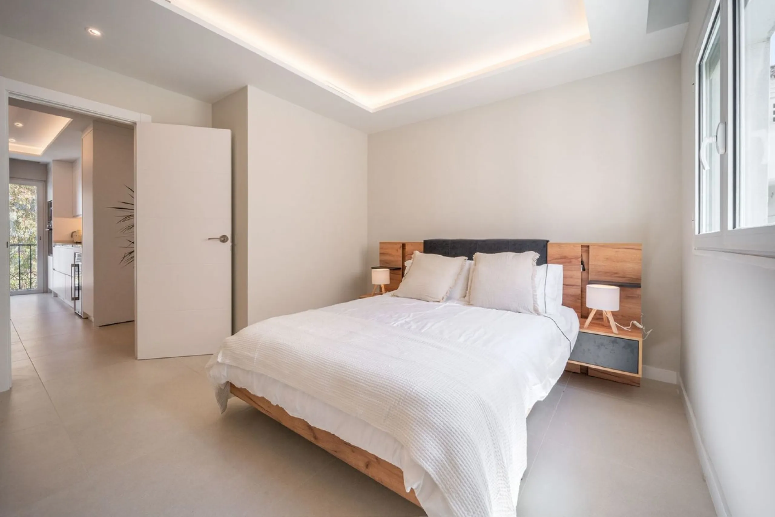 Experience luxurious living in this stunning newly refurbished penthouse, located in the prime area of Marbella Nueva Andalucía, just a short walk to Puerto Banús. This sleek and modern property features four spacious bedrooms, each with its own en-suite 