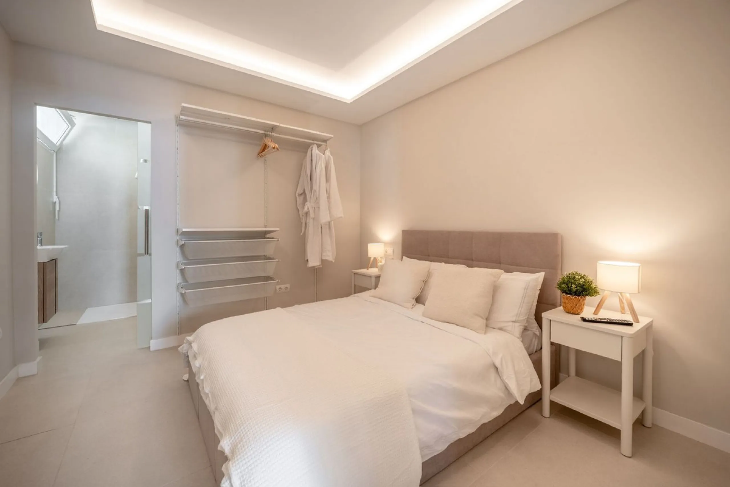 Experience luxurious living in this stunning newly refurbished penthouse, located in the prime area of Marbella Nueva Andalucía, just a short walk to Puerto Banús. This sleek and modern property features four spacious bedrooms, each with its own en-suite 