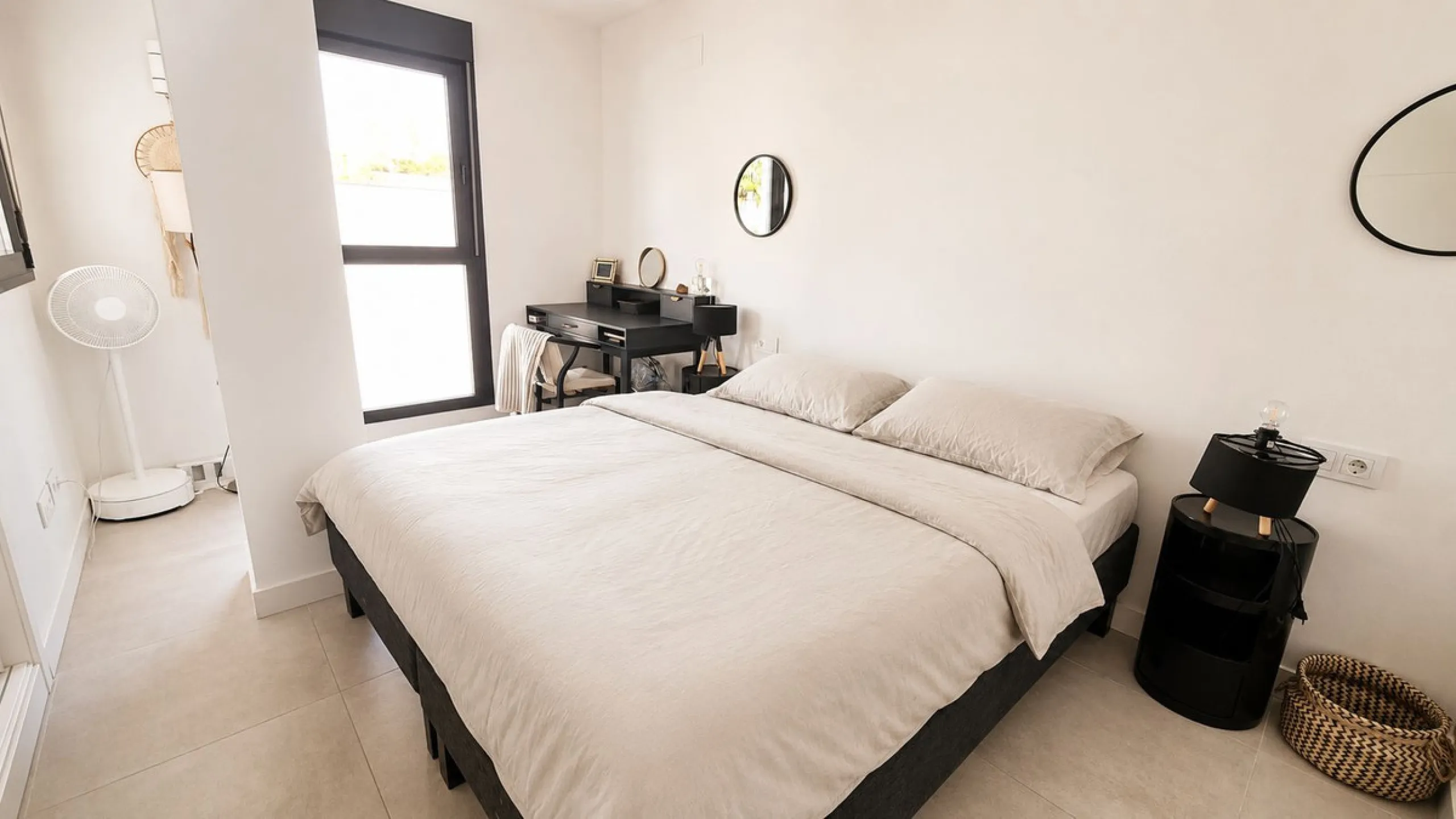 This penthouse in Benalmadena is listed at €545,000 and offers 84 m² of interior living space with two bedrooms, two bathrooms, direct access to a 71 m² total terrace area including a private rooftop solarium, plus two parking spaces and a storage room—al