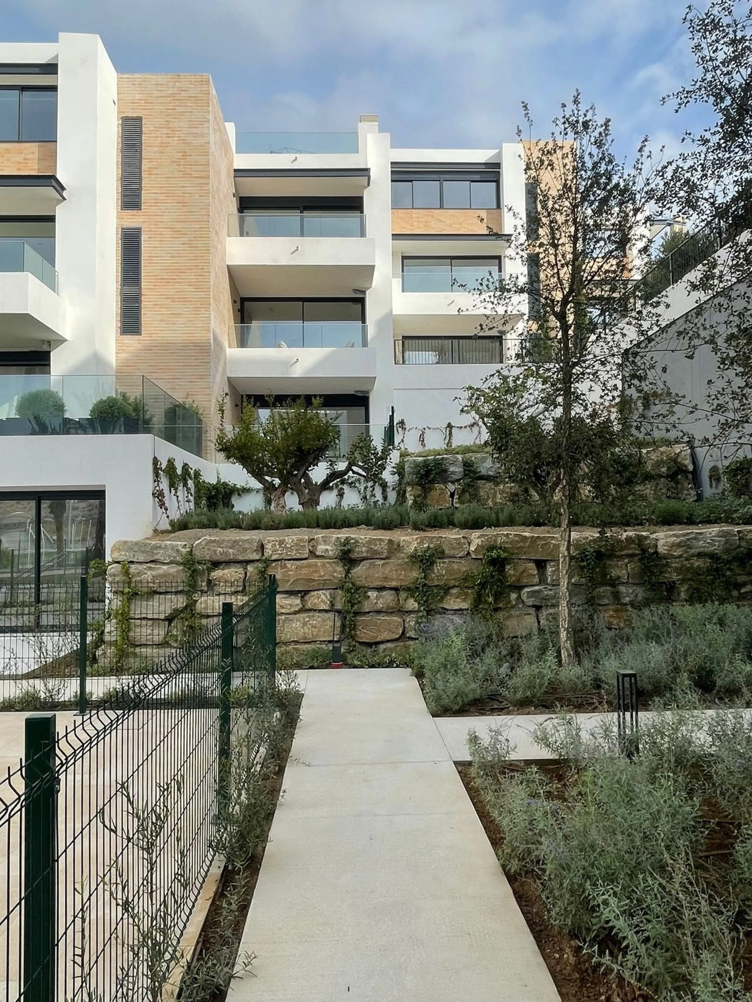 BRAND NEW PENTHOUSES IN ESTEPONA