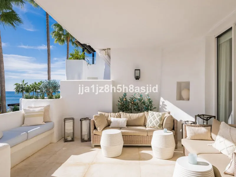 Exclusive  3-Bedroom Apartment in Jardin Persa, Puente Romano
