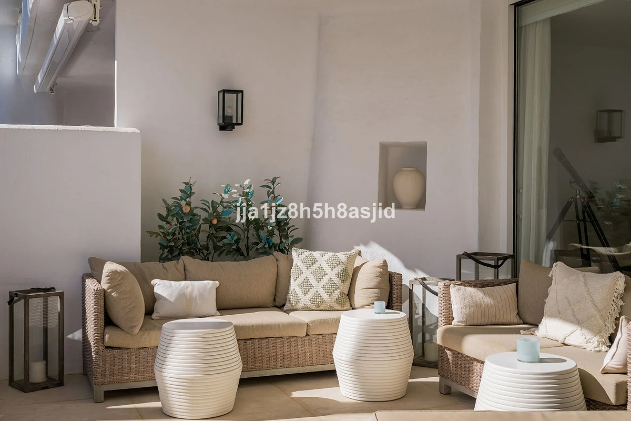 Exclusive  3-Bedroom Apartment in Jardin Persa, Puente Romano