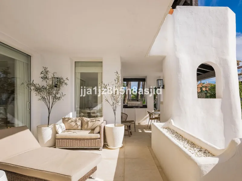 Exclusive  3-Bedroom Apartment in Jardin Persa, Puente Romano