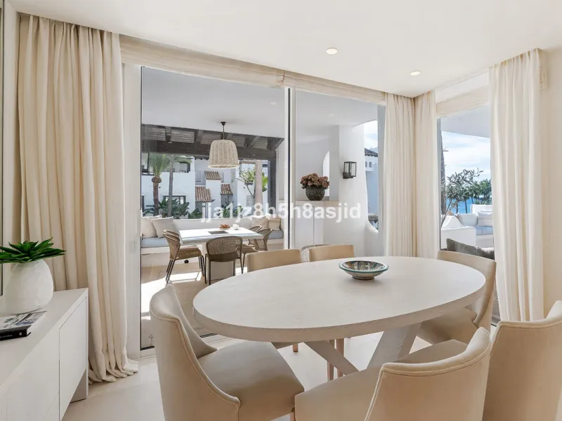 Exclusive  3-Bedroom Apartment in Jardin Persa, Puente Romano