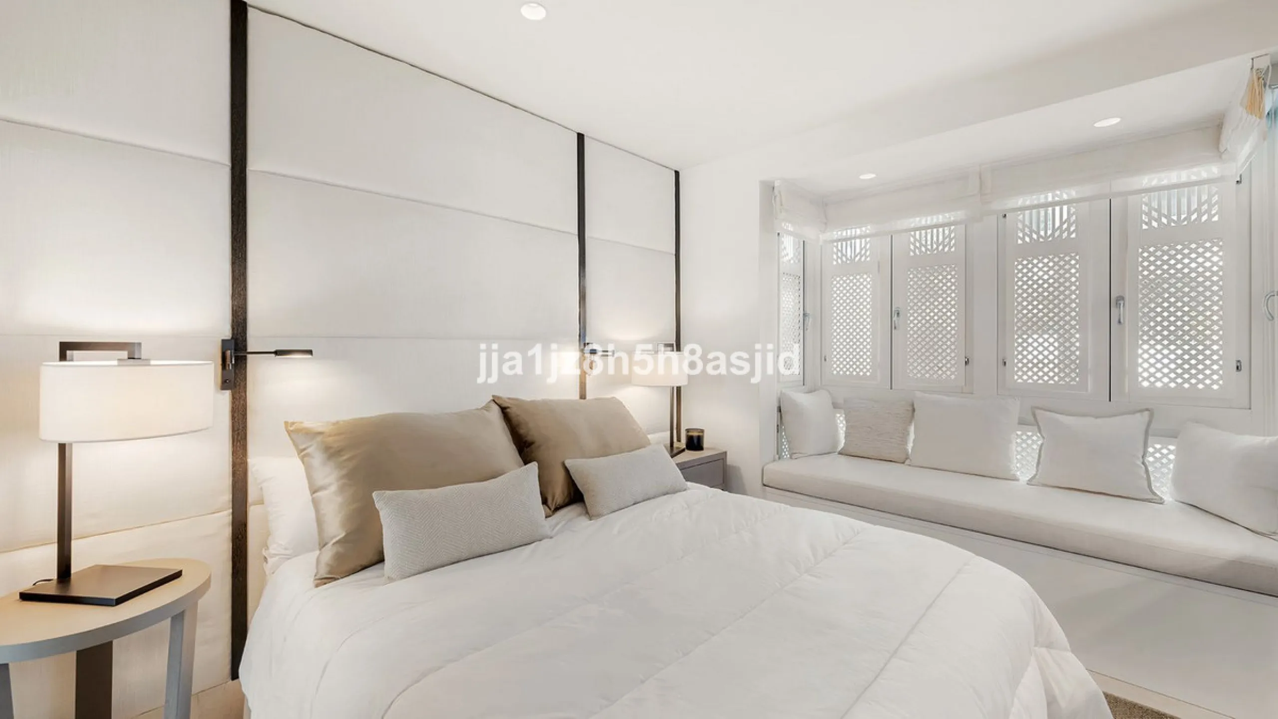 Exclusive  3-Bedroom Apartment in Jardin Persa, Puente Romano
