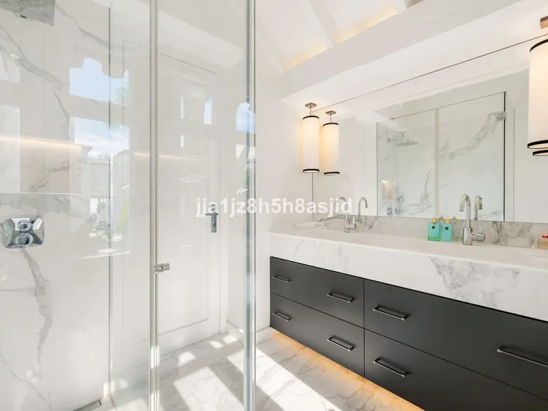 Exclusive  3-Bedroom Apartment in Jardin Persa, Puente Romano