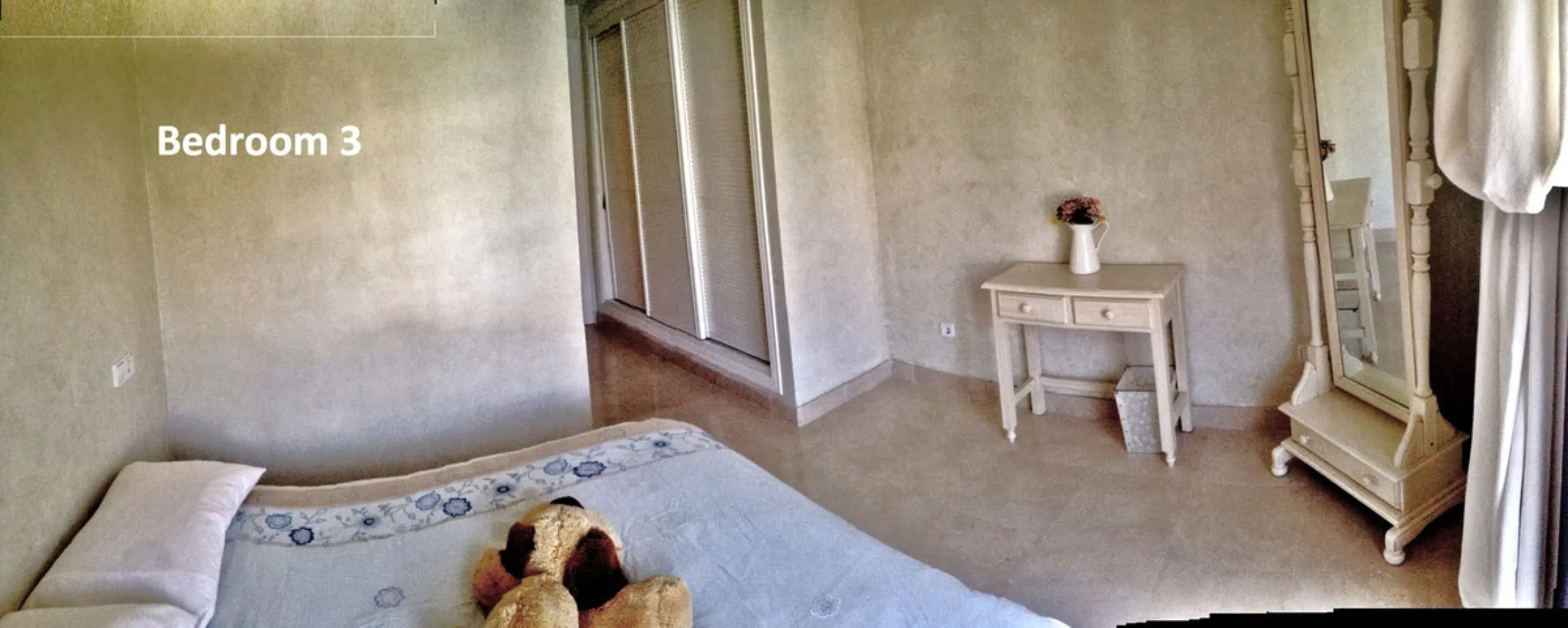 A fantastic 3 bedroom apartment capable of accommodating up to 8 people