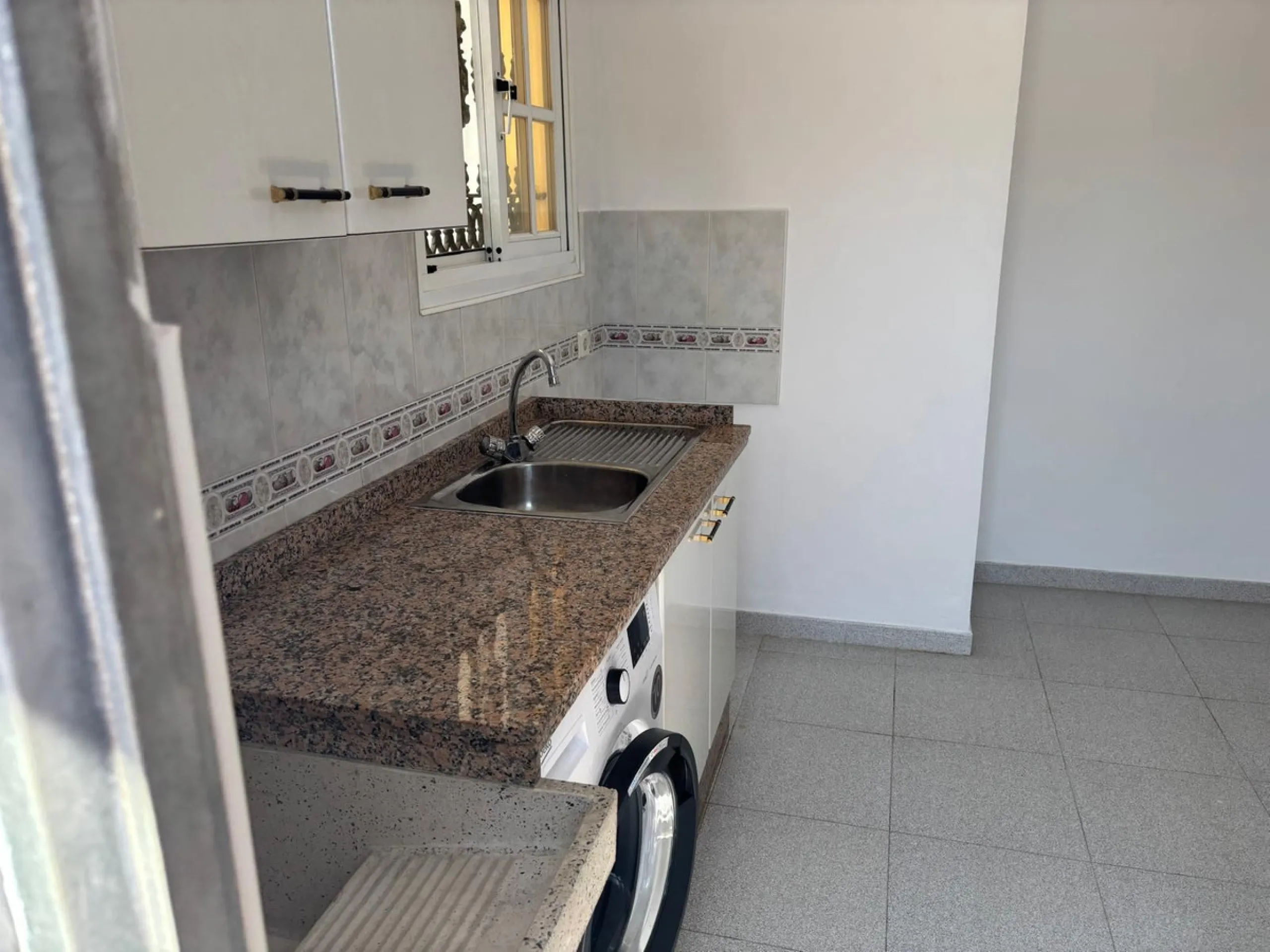 Charming Townhouse in Estepona**