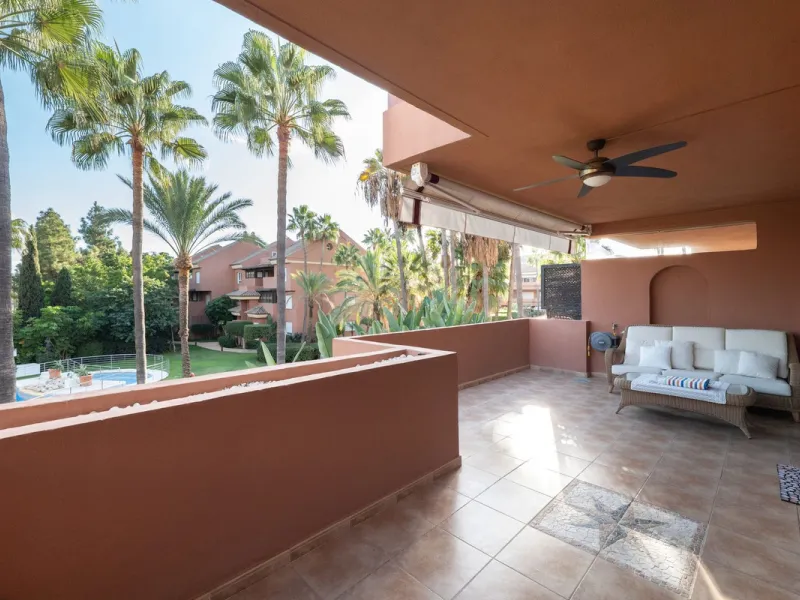 Spacious 2-Bedroom Apartment with Potential to Convert into 3 Bedrooms