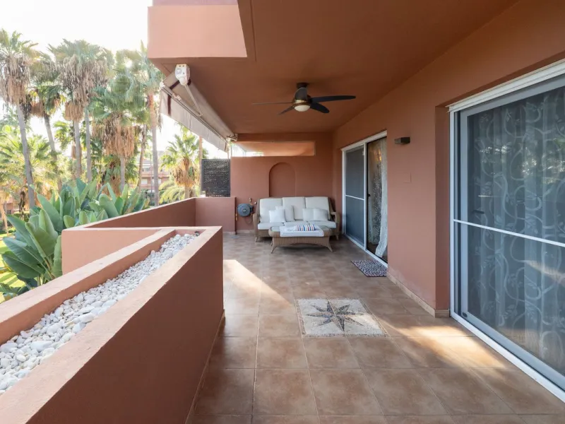 Spacious 2-Bedroom Apartment with Potential to Convert into 3 Bedrooms
