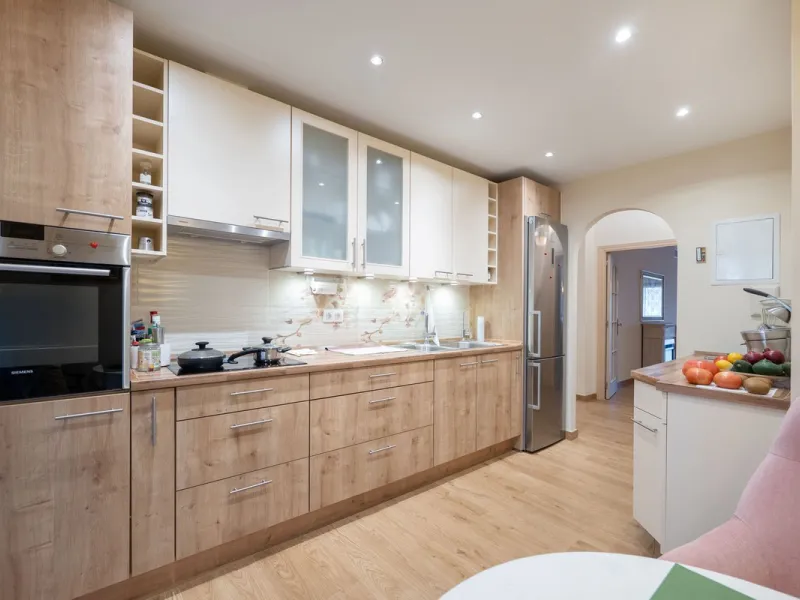 Spacious 2-Bedroom Apartment with Potential to Convert into 3 Bedrooms