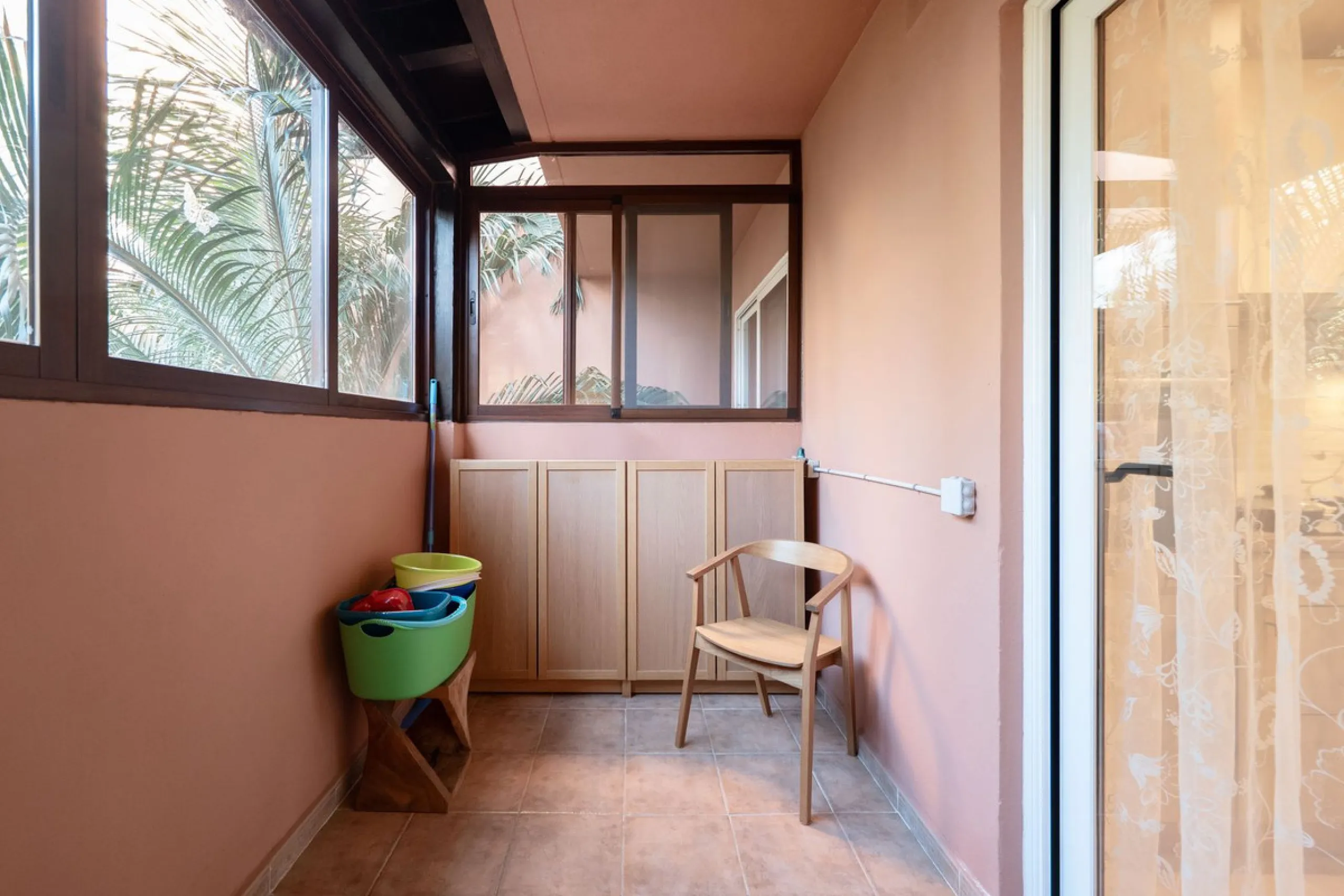 Spacious 2-Bedroom Apartment with Potential to Convert into 3 Bedrooms