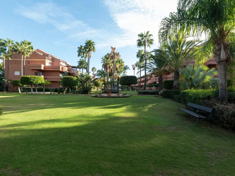 Spacious 2-Bedroom Apartment with Potential to Convert into 3 Bedrooms