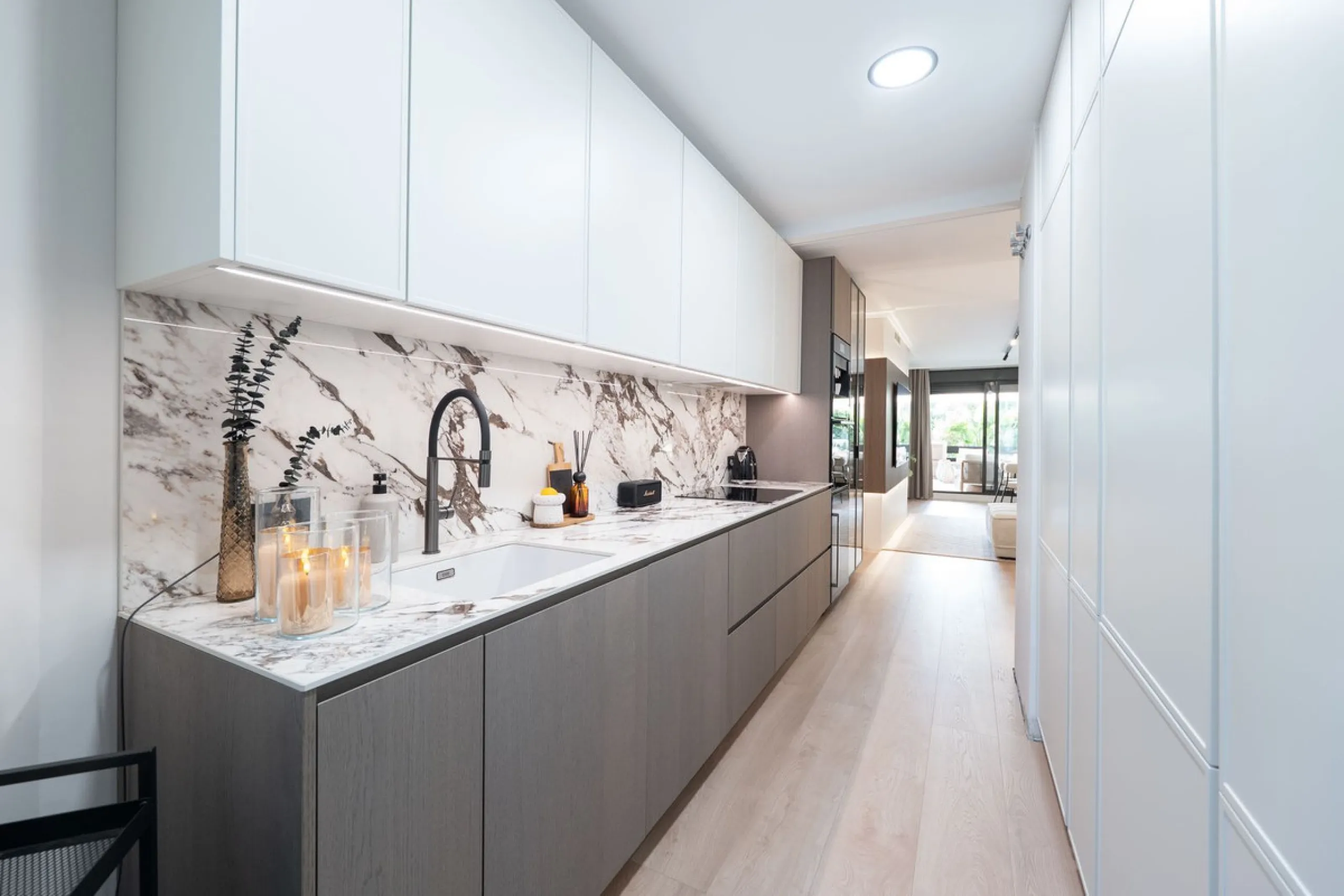 Stylish Ground Floor Apartment with Garden in Sunset Golf